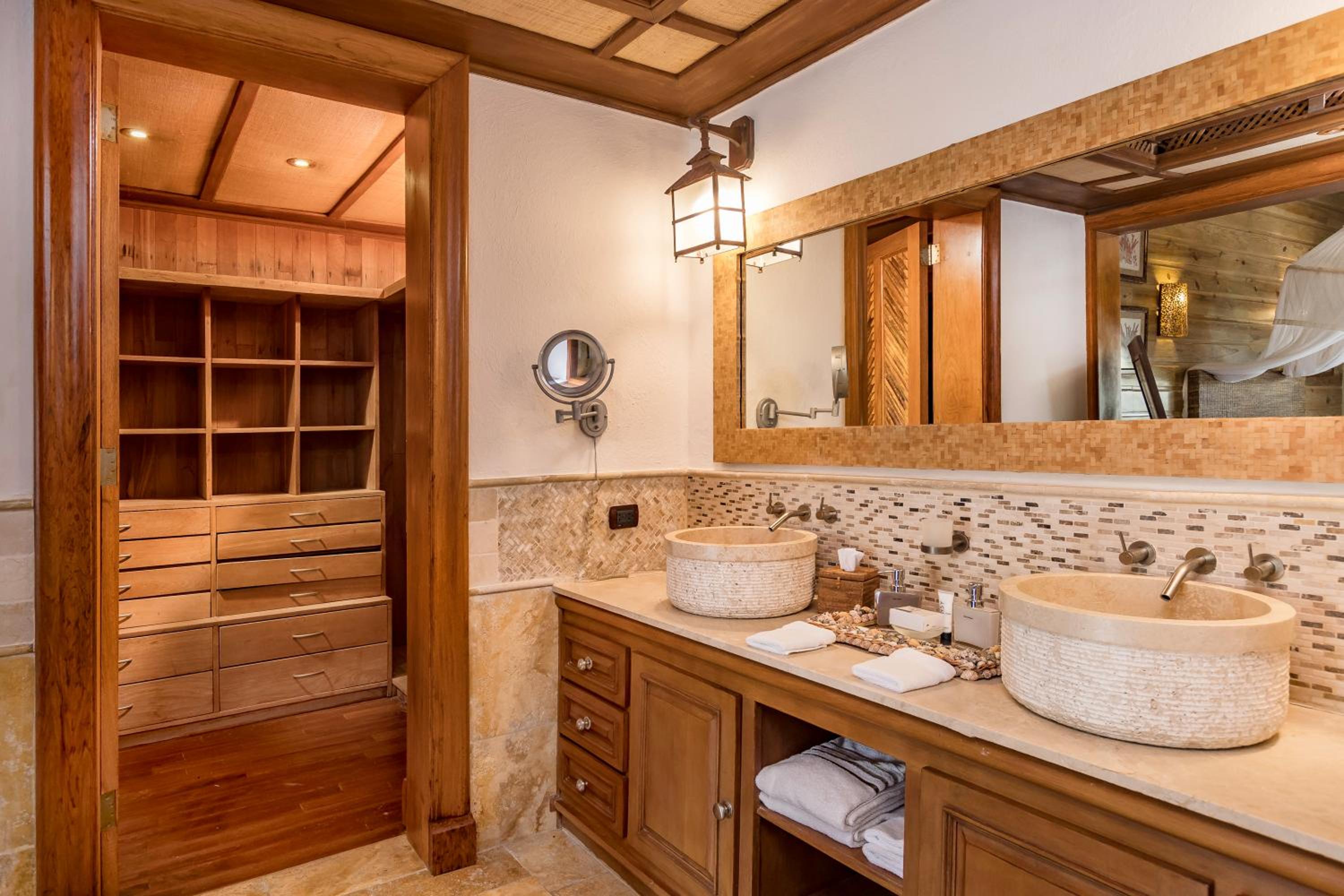 Cap Cana Villa for Rent - Luxury illa with access to Eden Roc Beach view 5