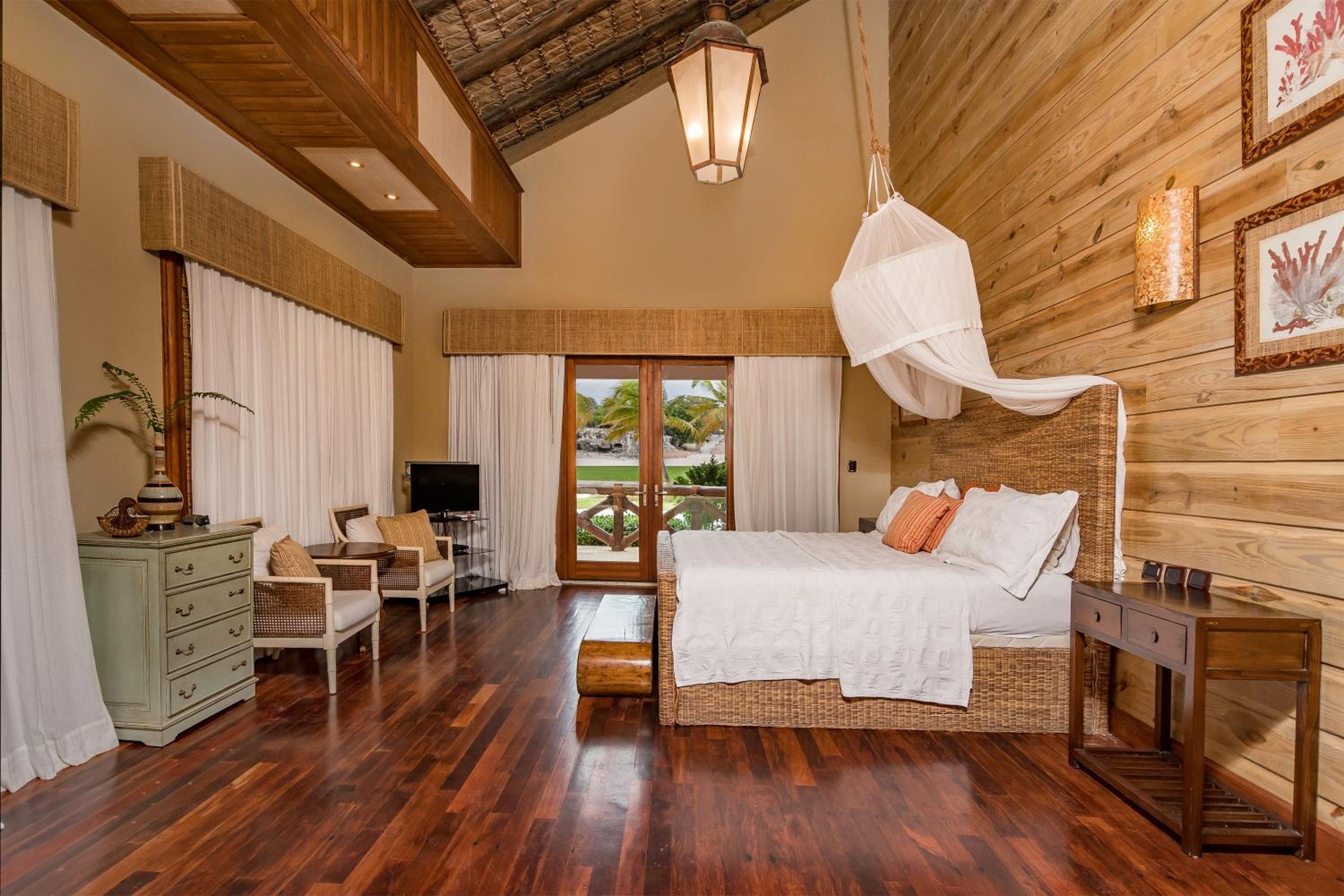 Cap Cana Villa for Rent - Luxury illa with access to Eden Roc Beach view 3