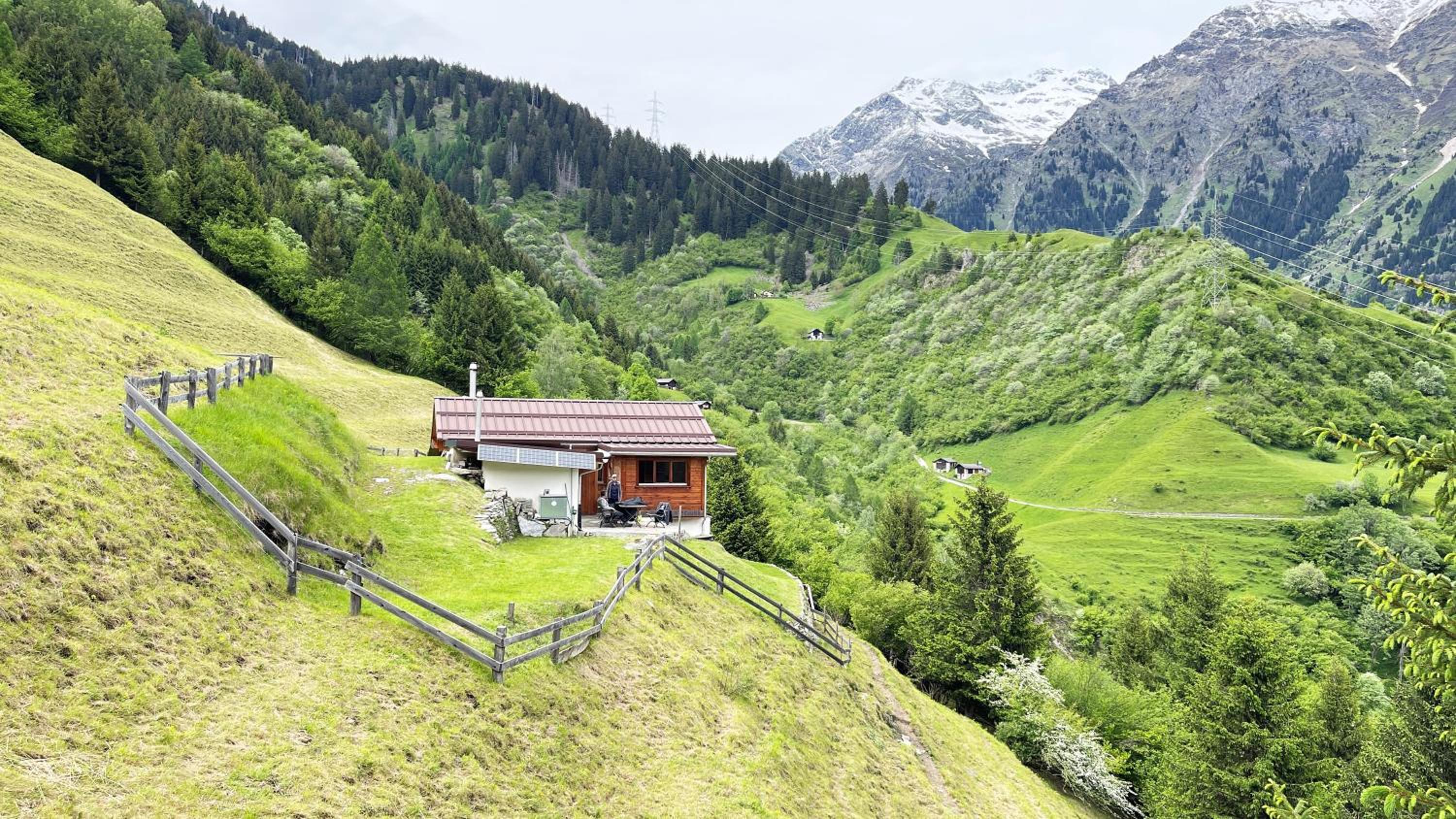 Maiensäss, Berghütte Pundelon - autark, voll ausgestattet, Ressourcen begrenzt