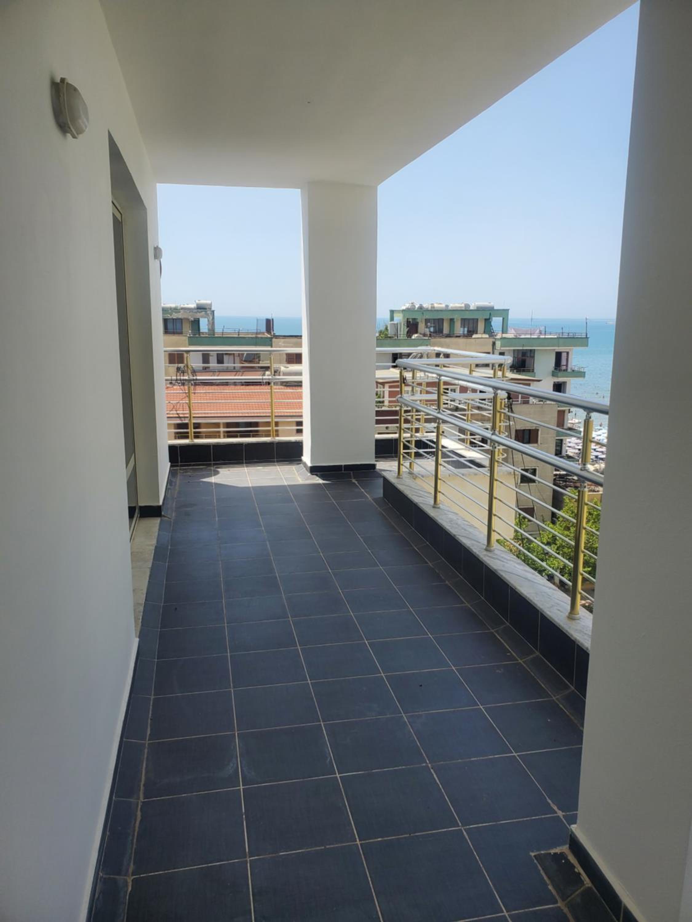 Seaview Apartment-Free Parking-Durres, Albania