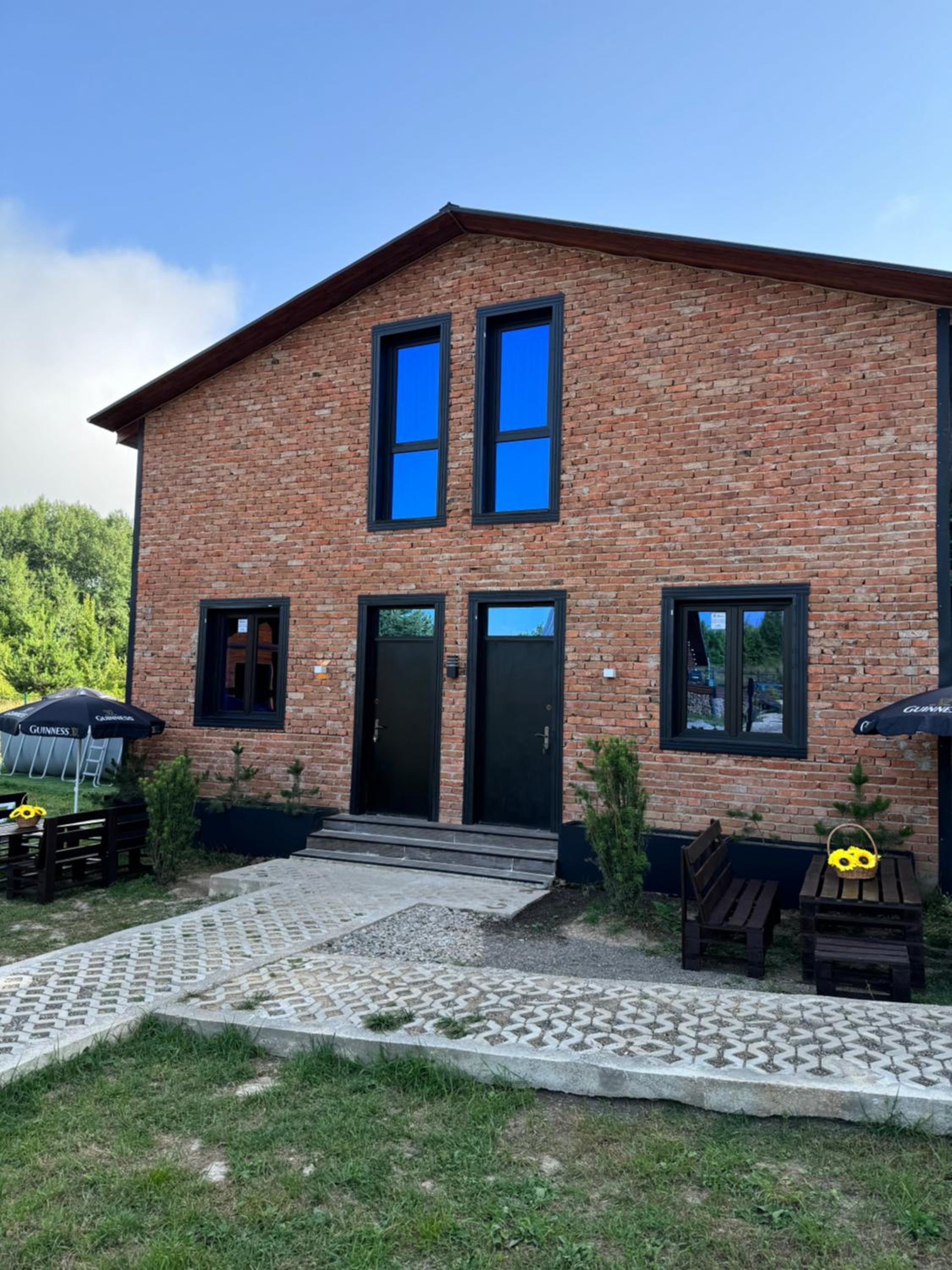 Shaori Lake Cottages