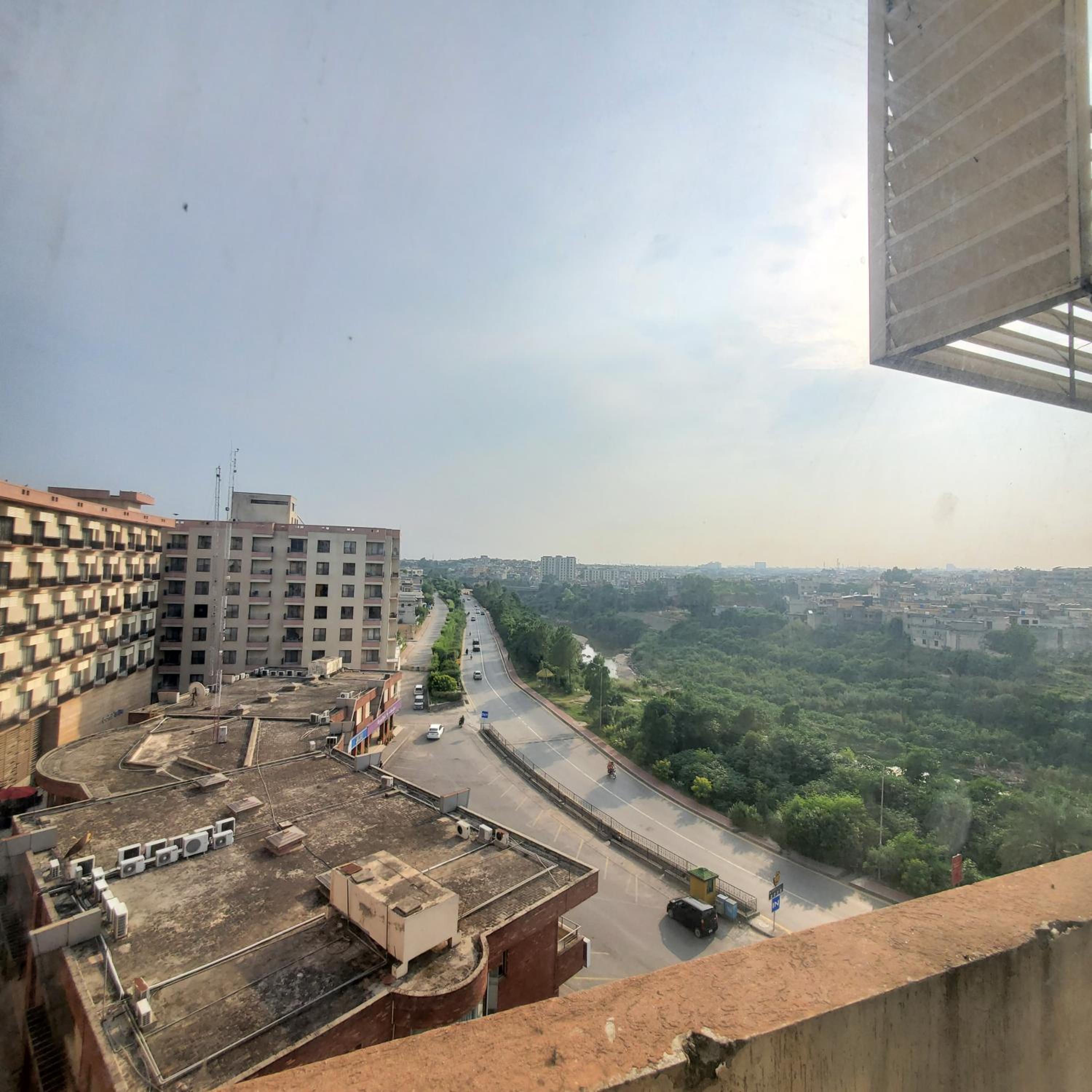 Metropole - Bahria Heights 1 view 5