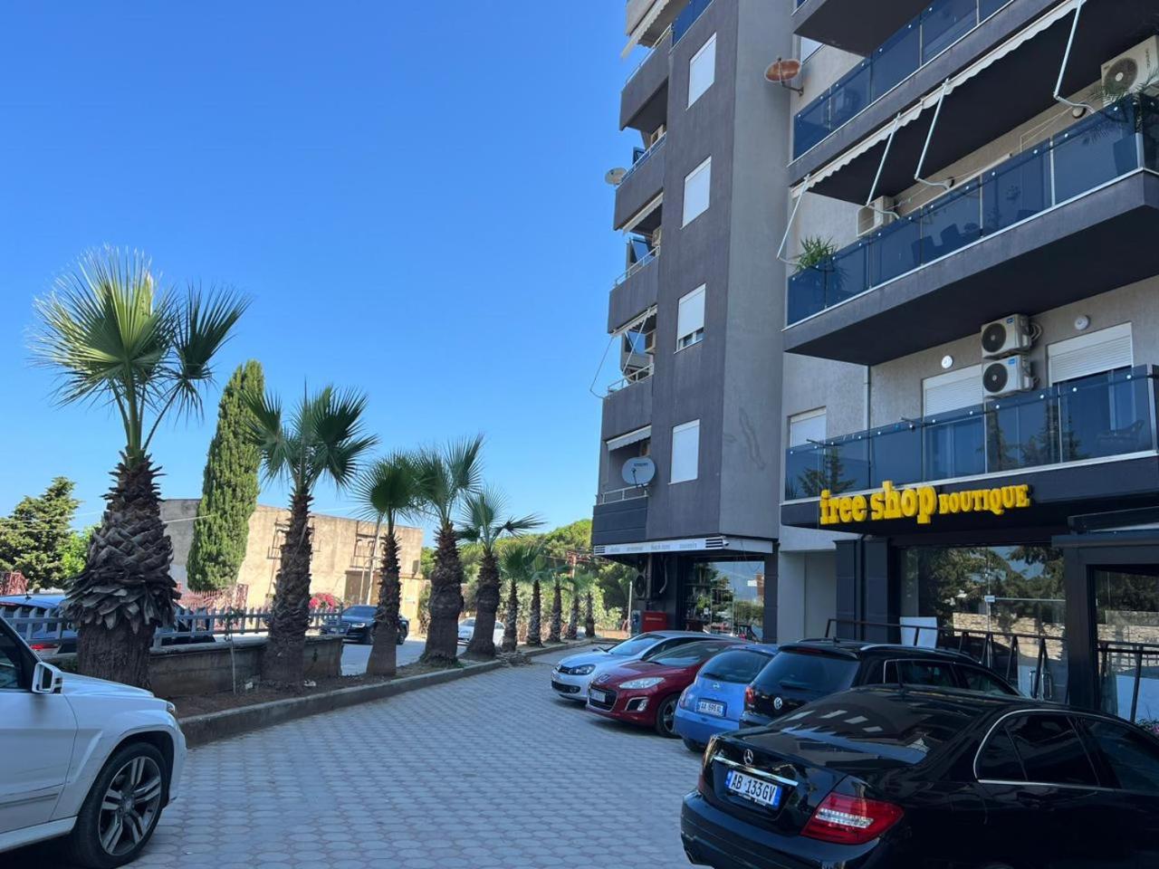 AVE Apartments