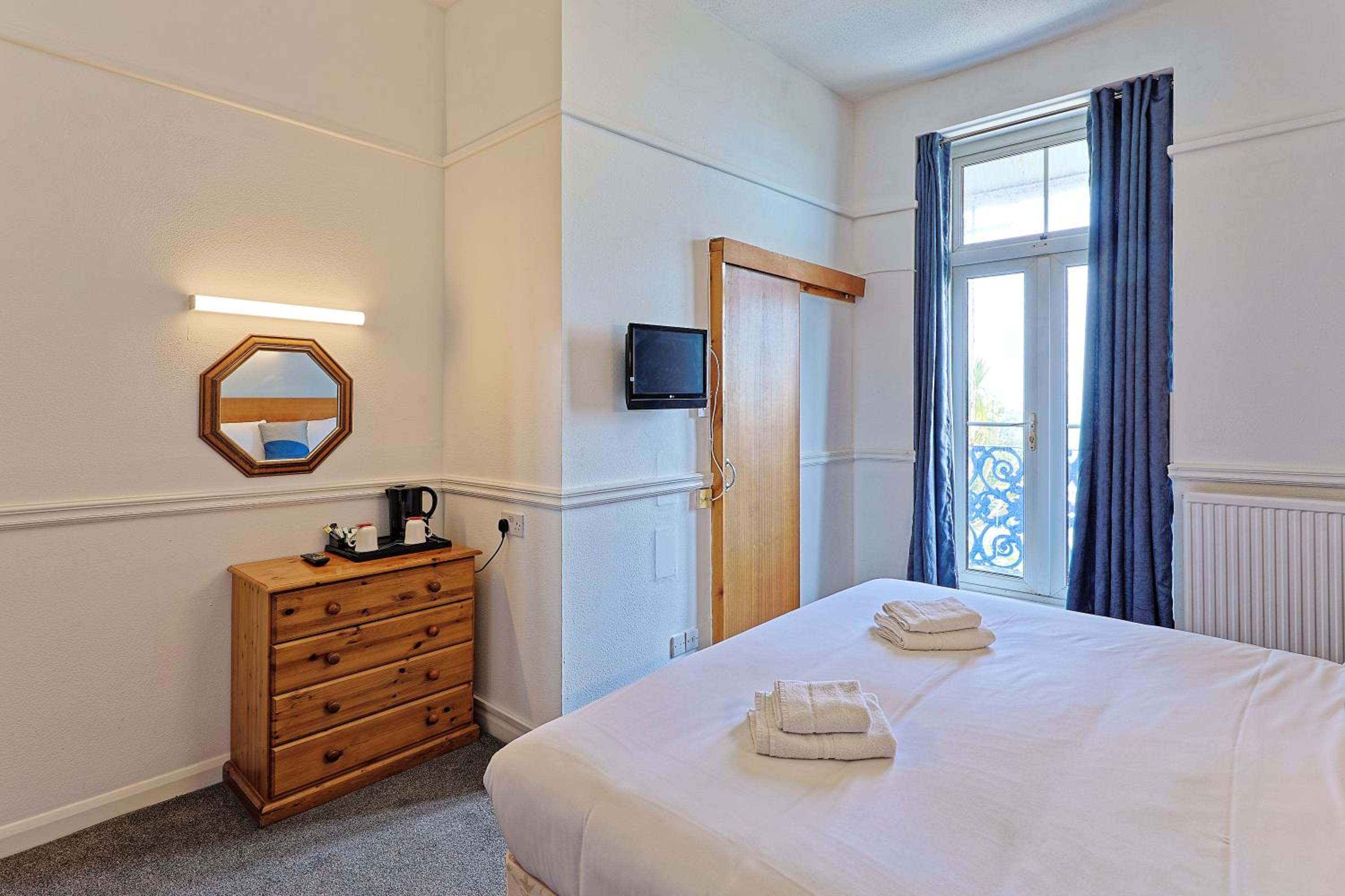 Folkestone Vacations - The Southcliff Hotel - Property Image 1