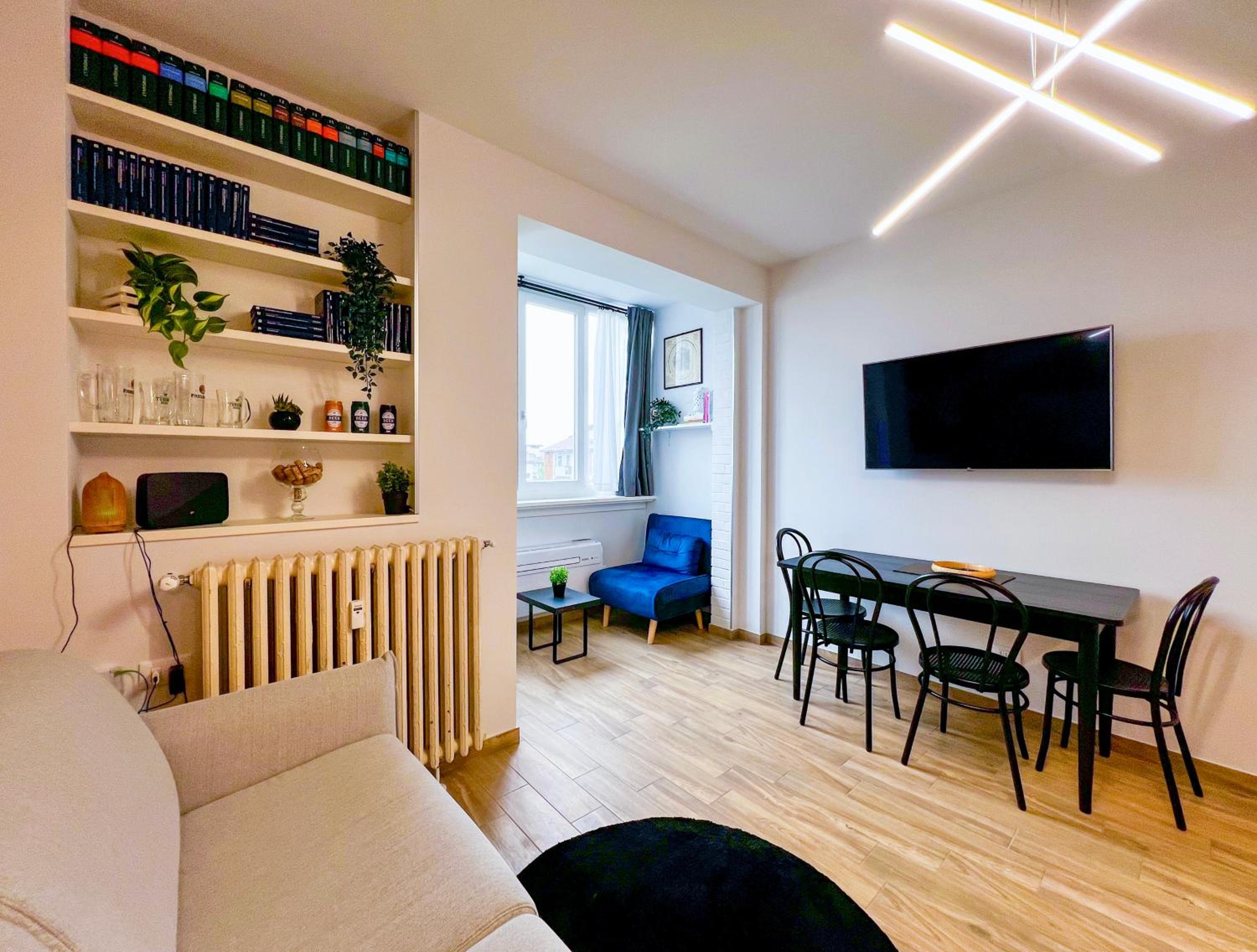 Repetti Suites - Two Adjacent & Independent Apartments 10 minutes to Milan City Centre & Linate Airport