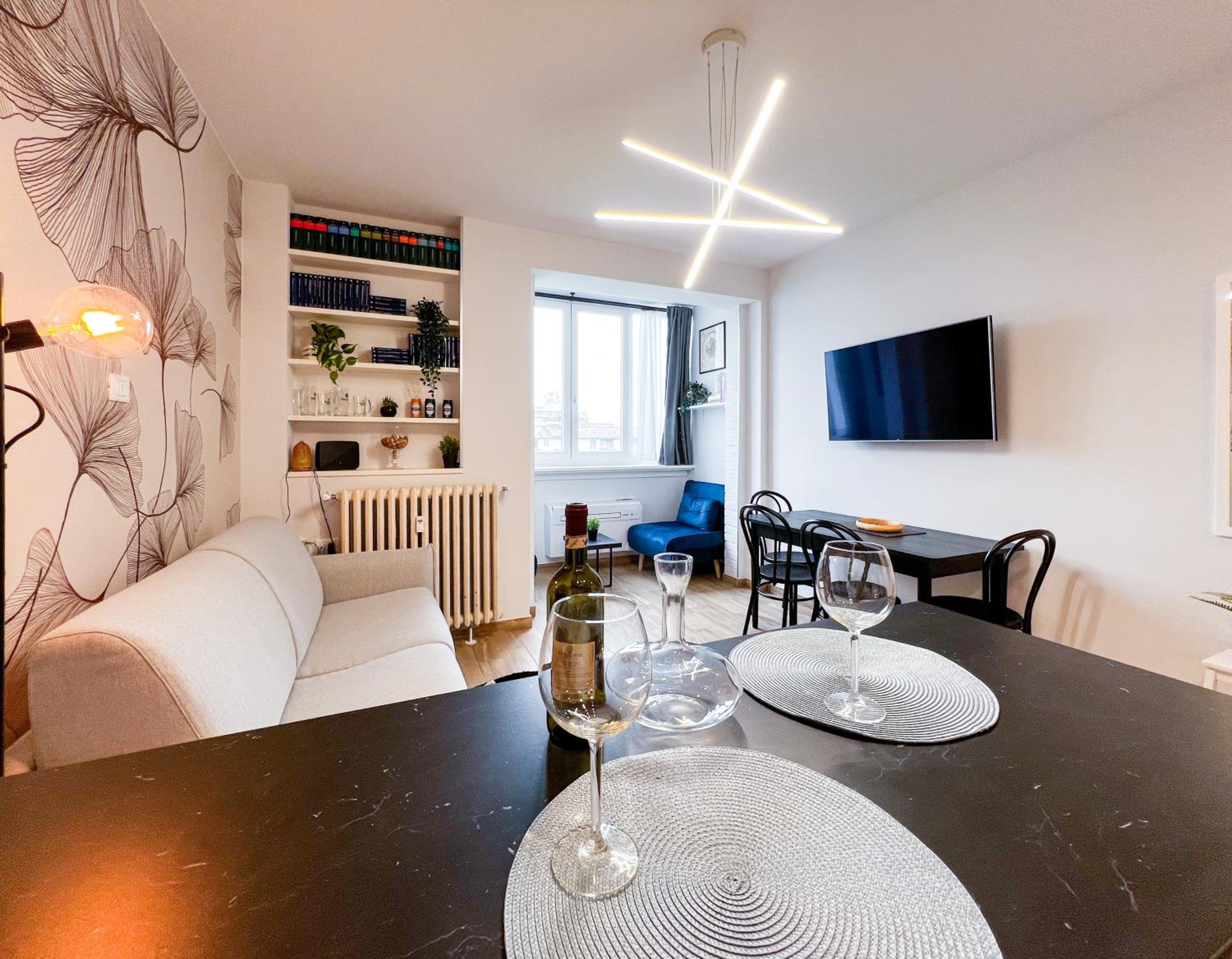 Repetti Suites - Two Adjacent & Independent Apartments 10 minutes to Milan City Centre & Linate Airport
