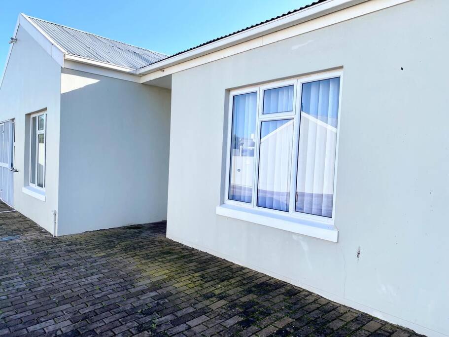 Kite House Ultimate Comfort view 3