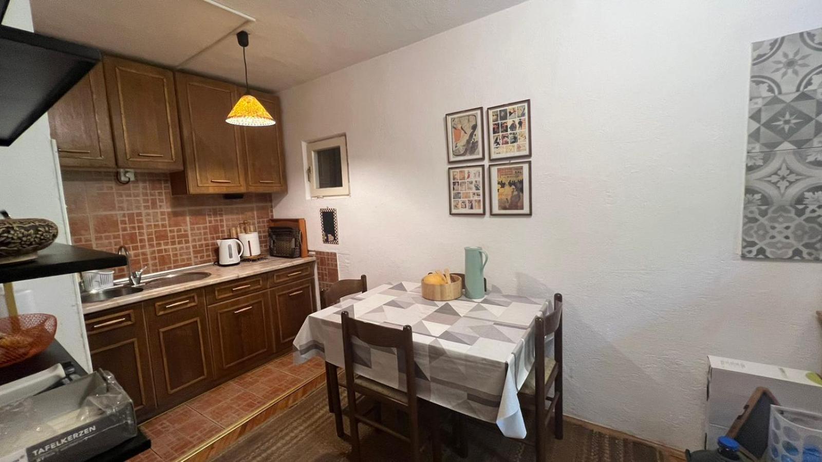 Meliha's Crib in Brezovica