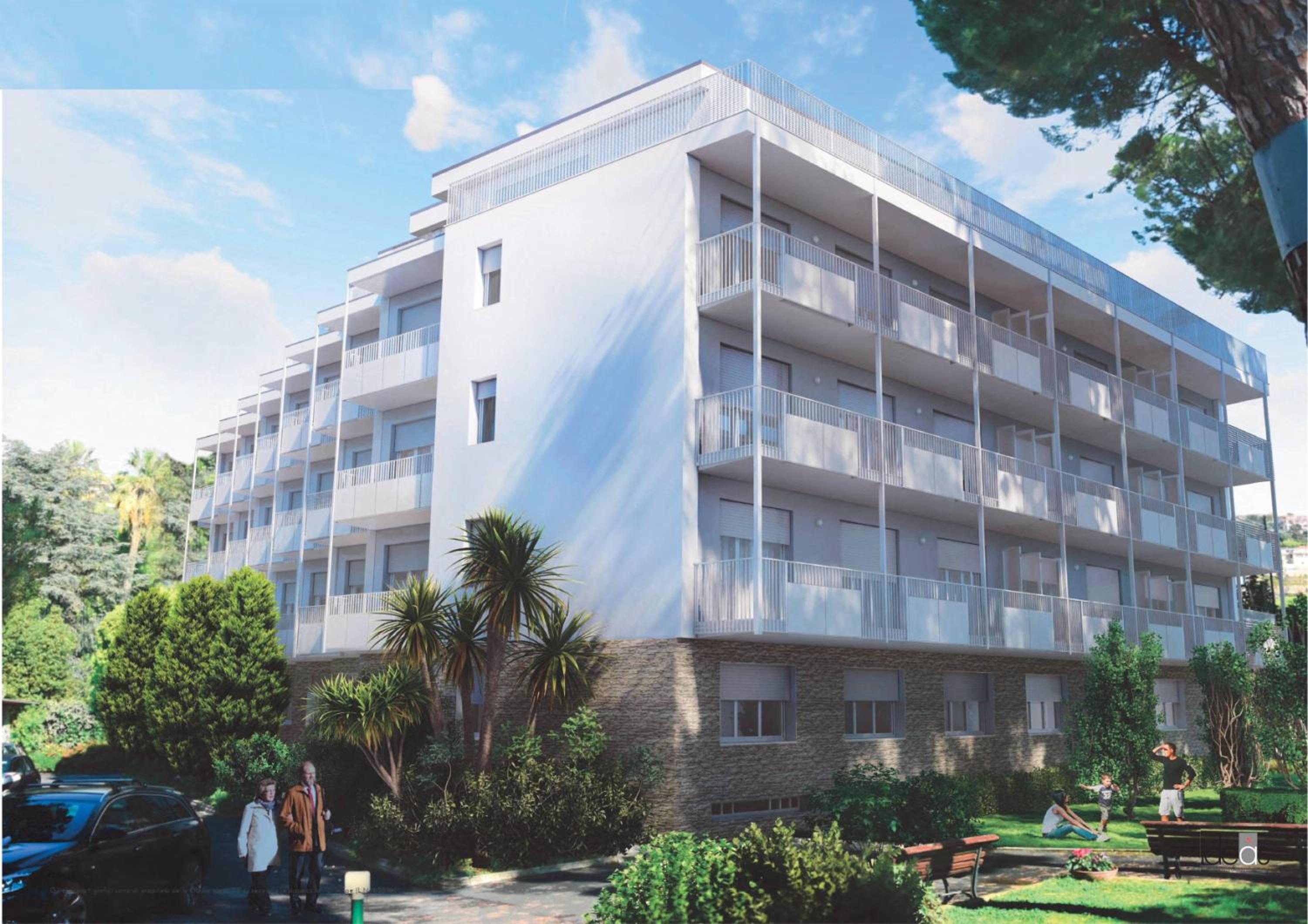 Tirrenia beach house - sea front with private beach view 2
