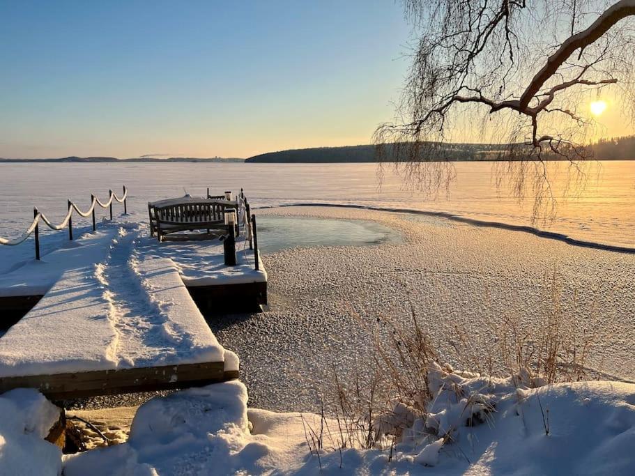 Unique lakehouse Villa Valo