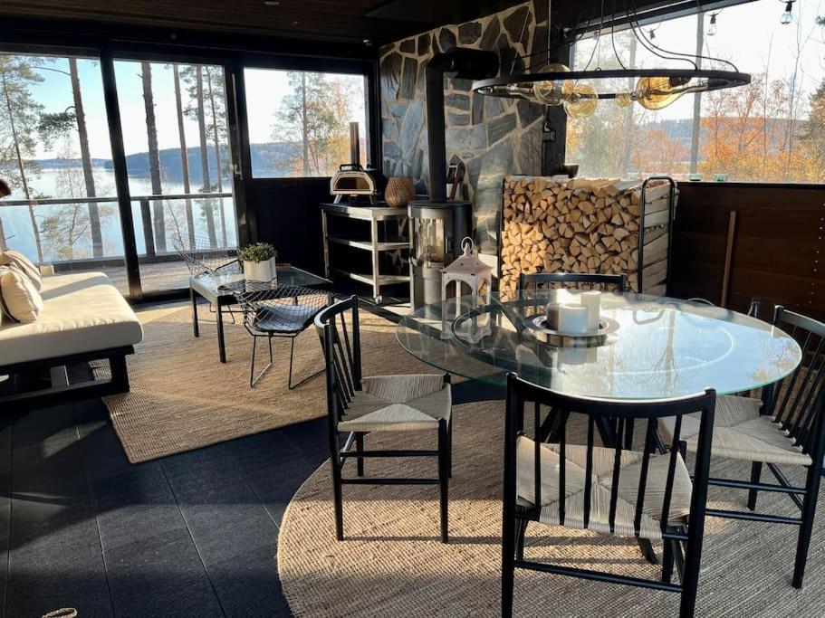 Unique lakehouse Villa Valo