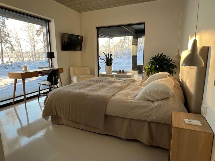 Unique lakehouse Villa Valo