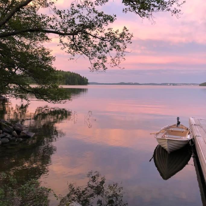 Unique lakehouse Villa Valo
