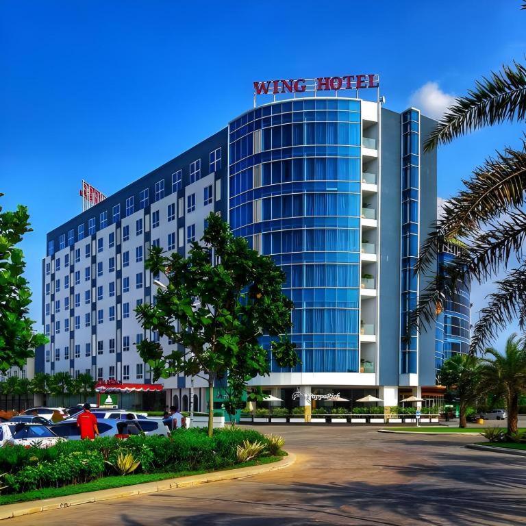 Hotel Wing Hotel Kualanamu Airport - Image 1