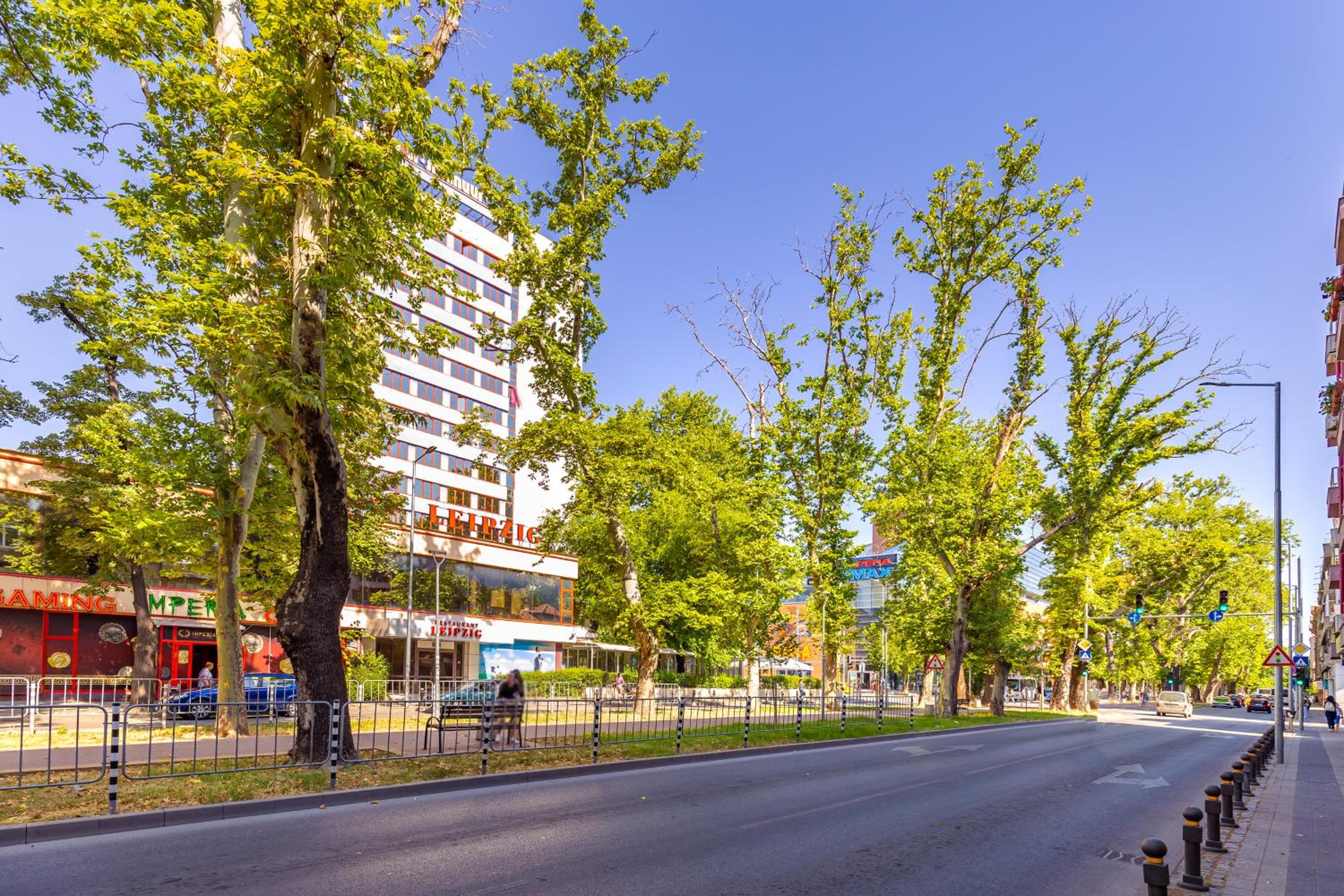Happy People Plovdiv - Grey 1-BD Apartment by Flat Mаnager