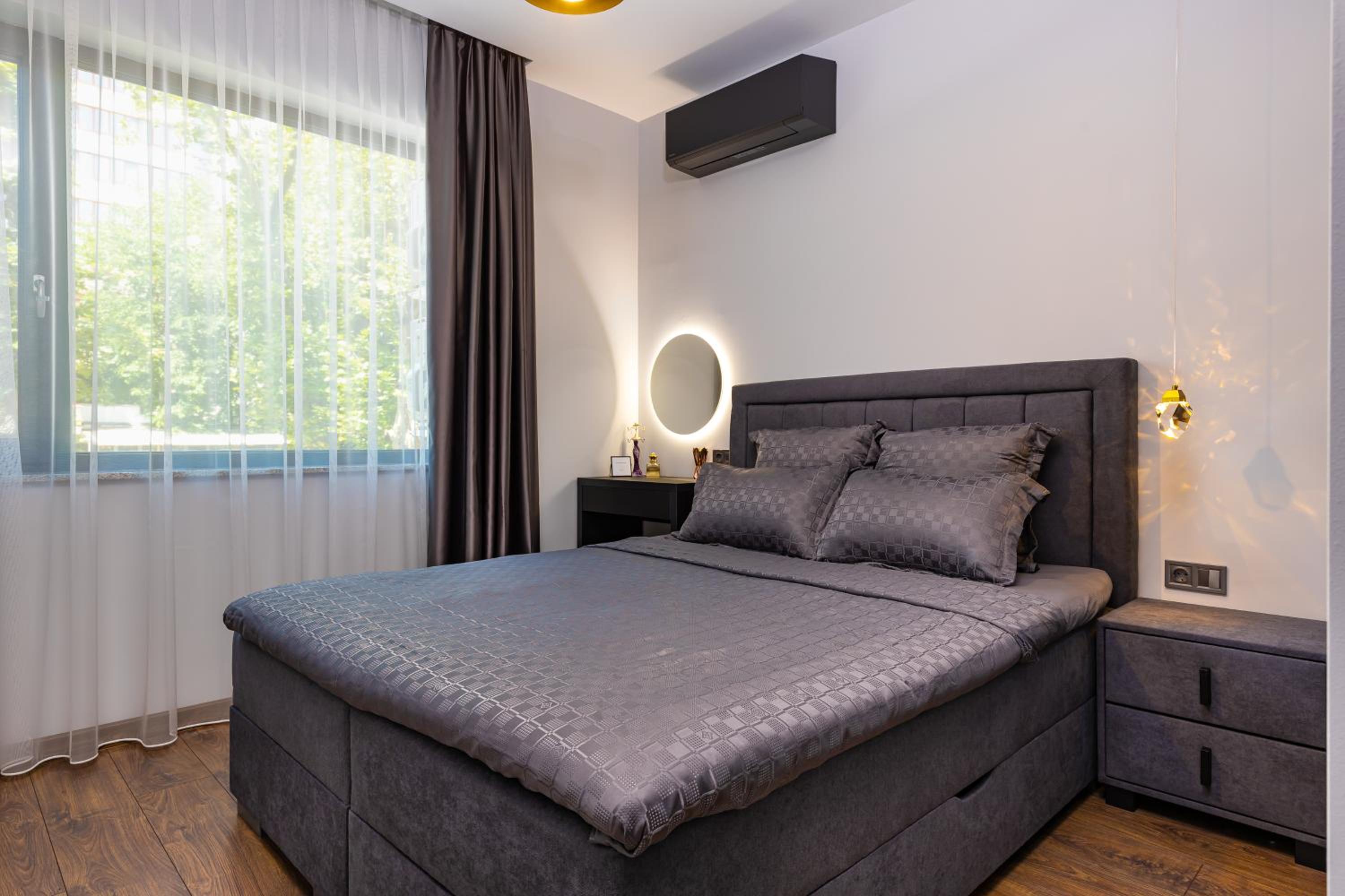 Happy People Plovdiv - Grey 1-BD Apartment by Flat Mаnager