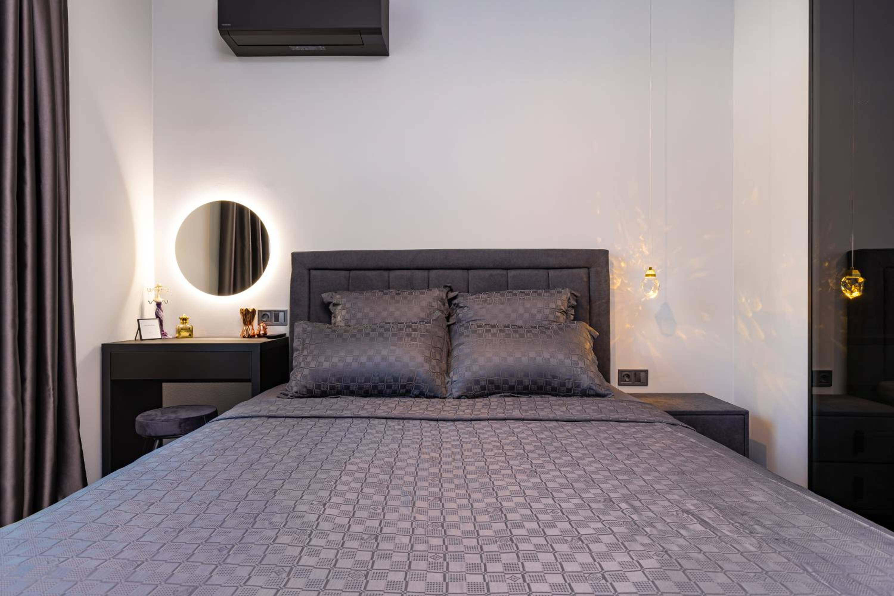 Happy People Plovdiv - Grey 1-BD Apartment by Flat Mаnager