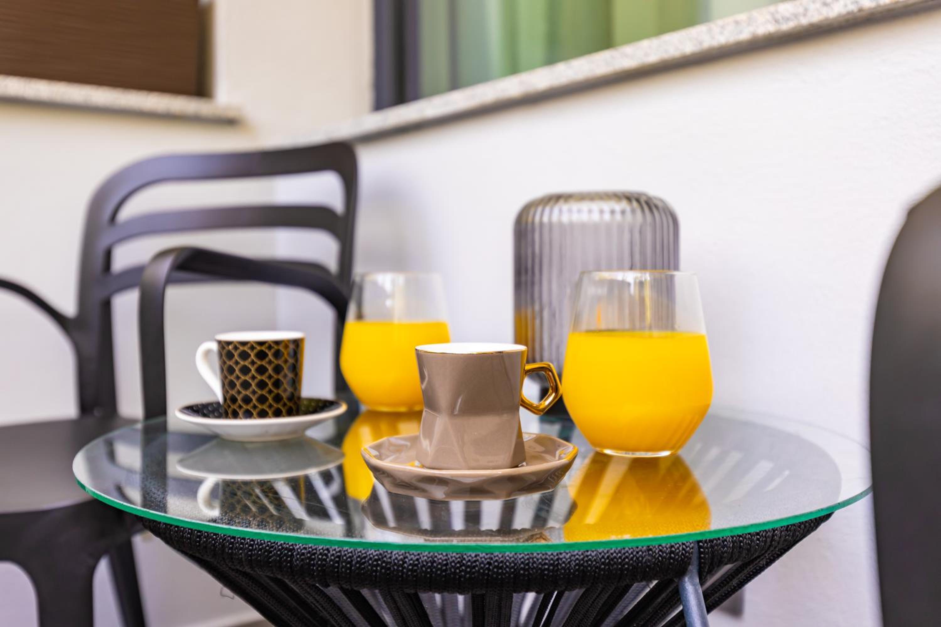 Happy People Plovdiv - Grey 1-BD Apartment by Flat Mаnager