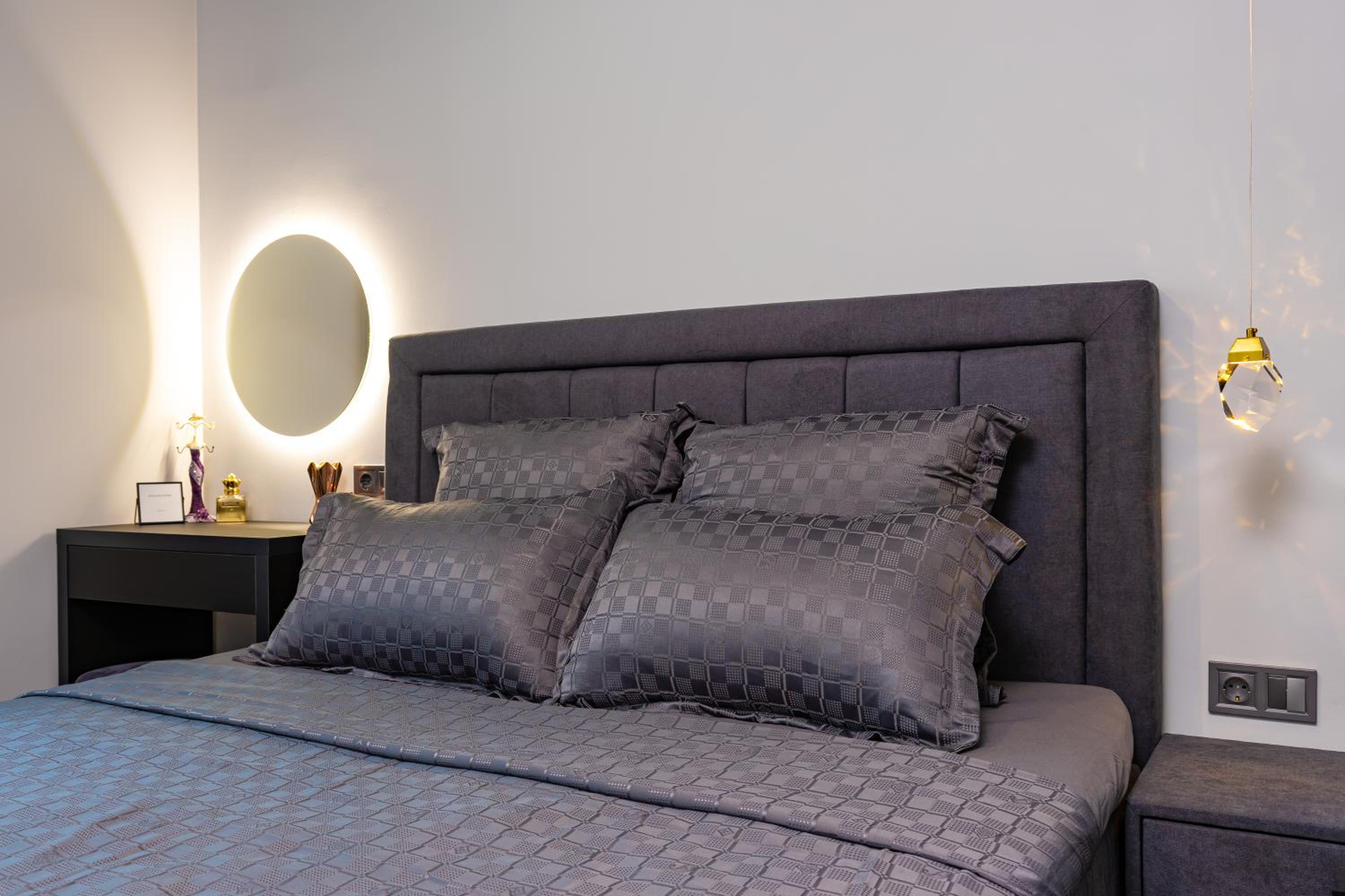 Happy People Plovdiv - Grey 1-BD Apartment by Flat Mаnager