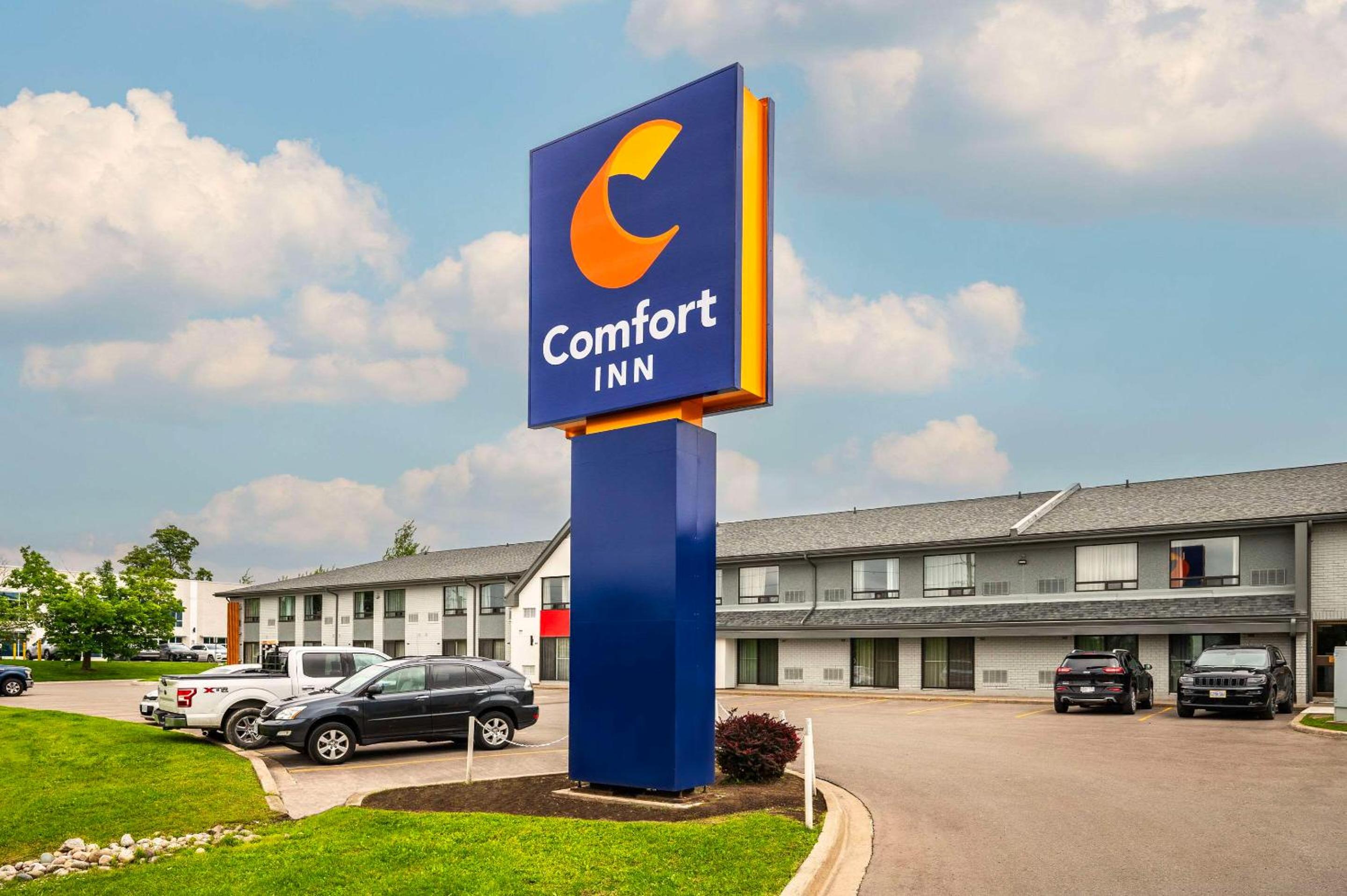 Comfort Inn Newmarket - Aurora