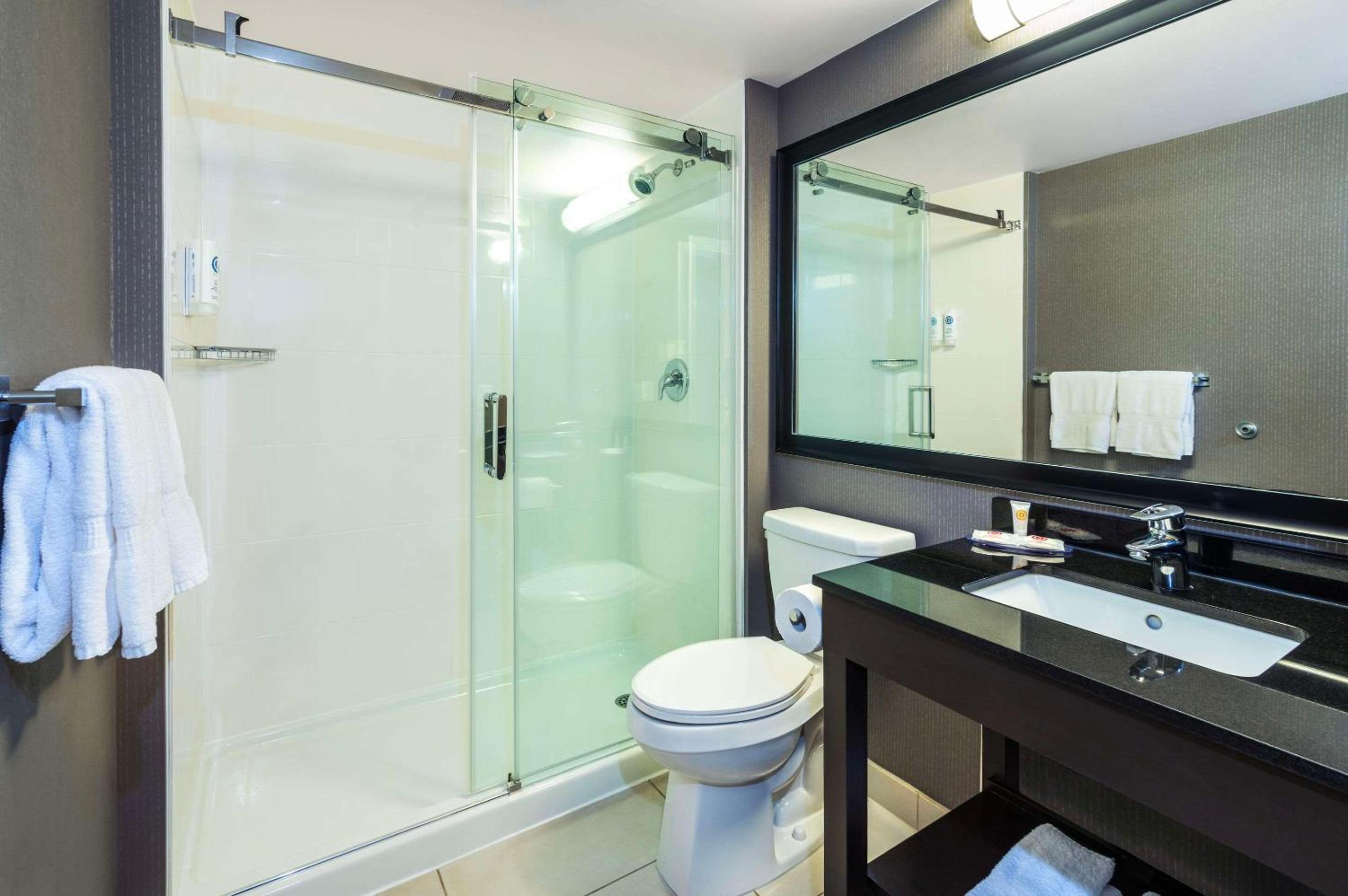Comfort Inn Newmarket - Aurora