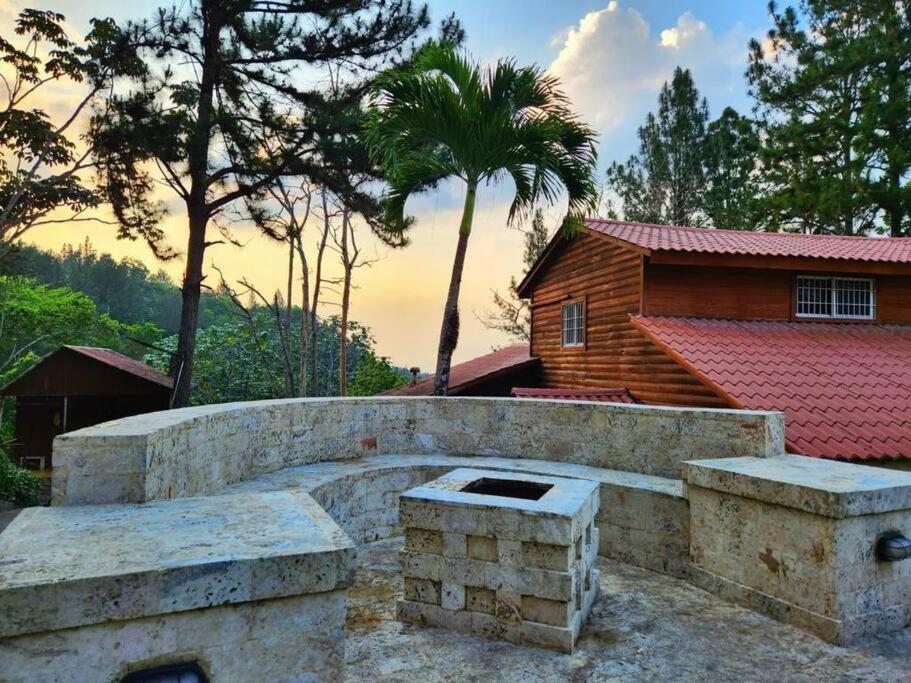 La cumbre villages