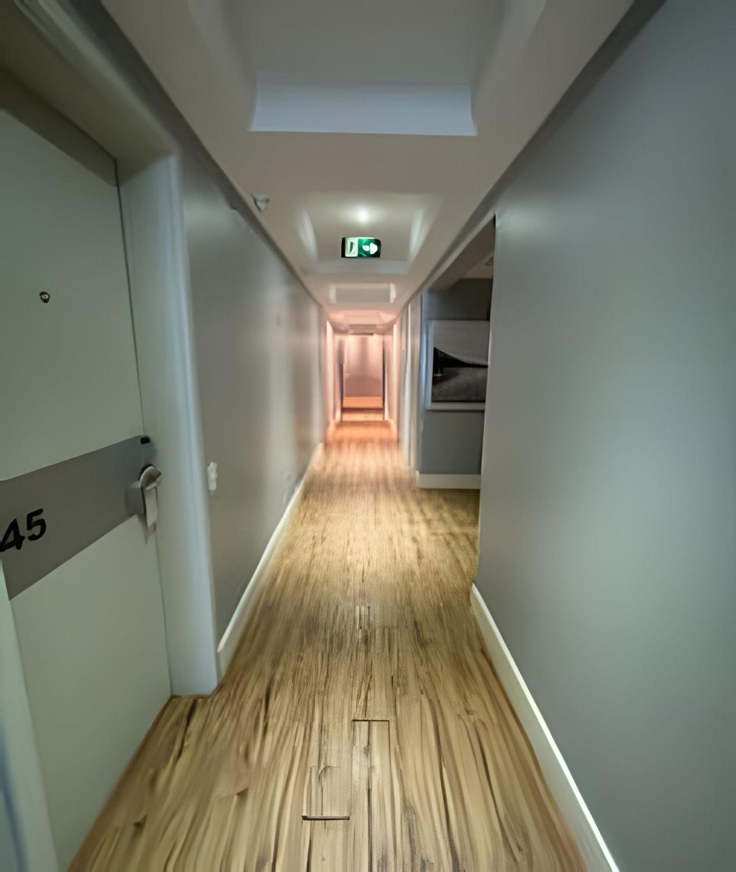 ENB1146 Flat para até 3 pp no Centro de SBC