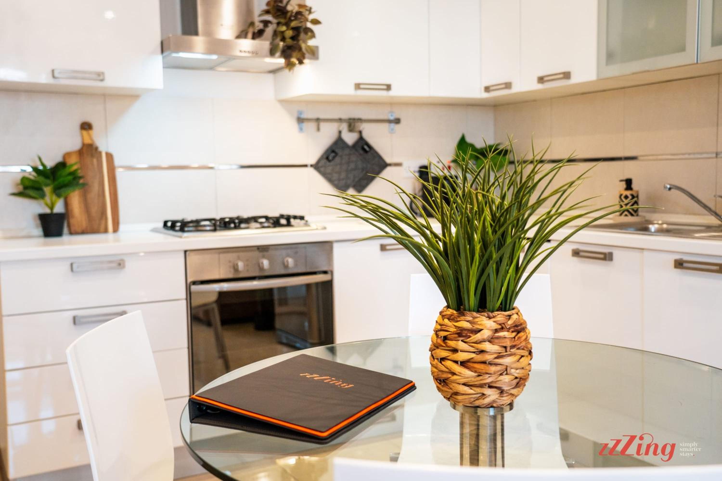 Stylish Apartment right by the Sliema Promenade view 2