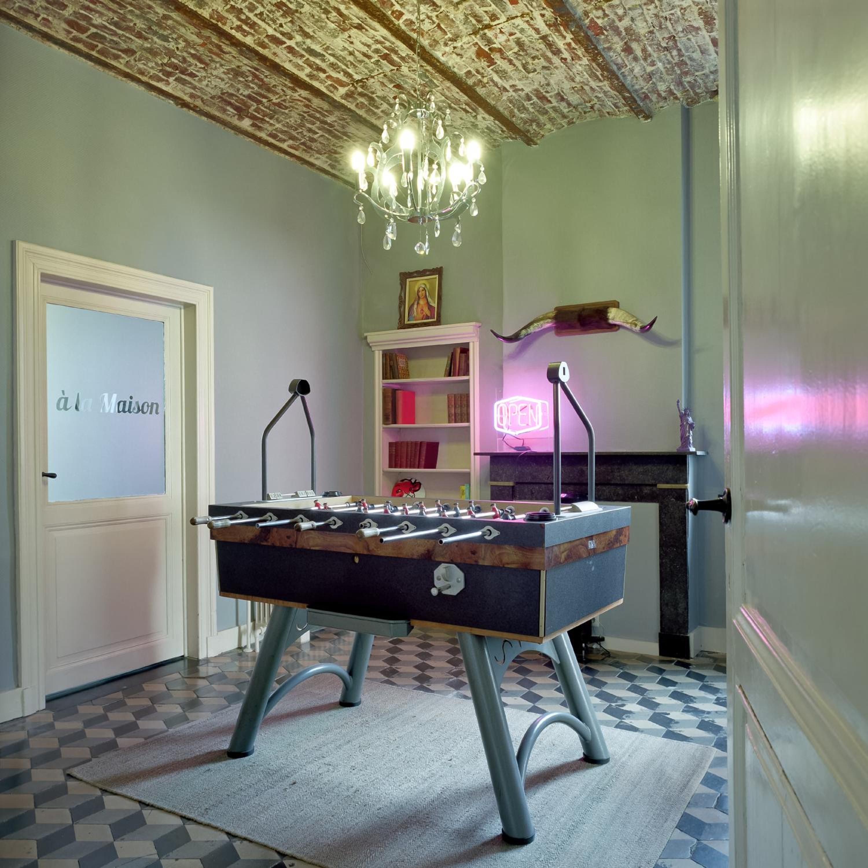 A la Maison