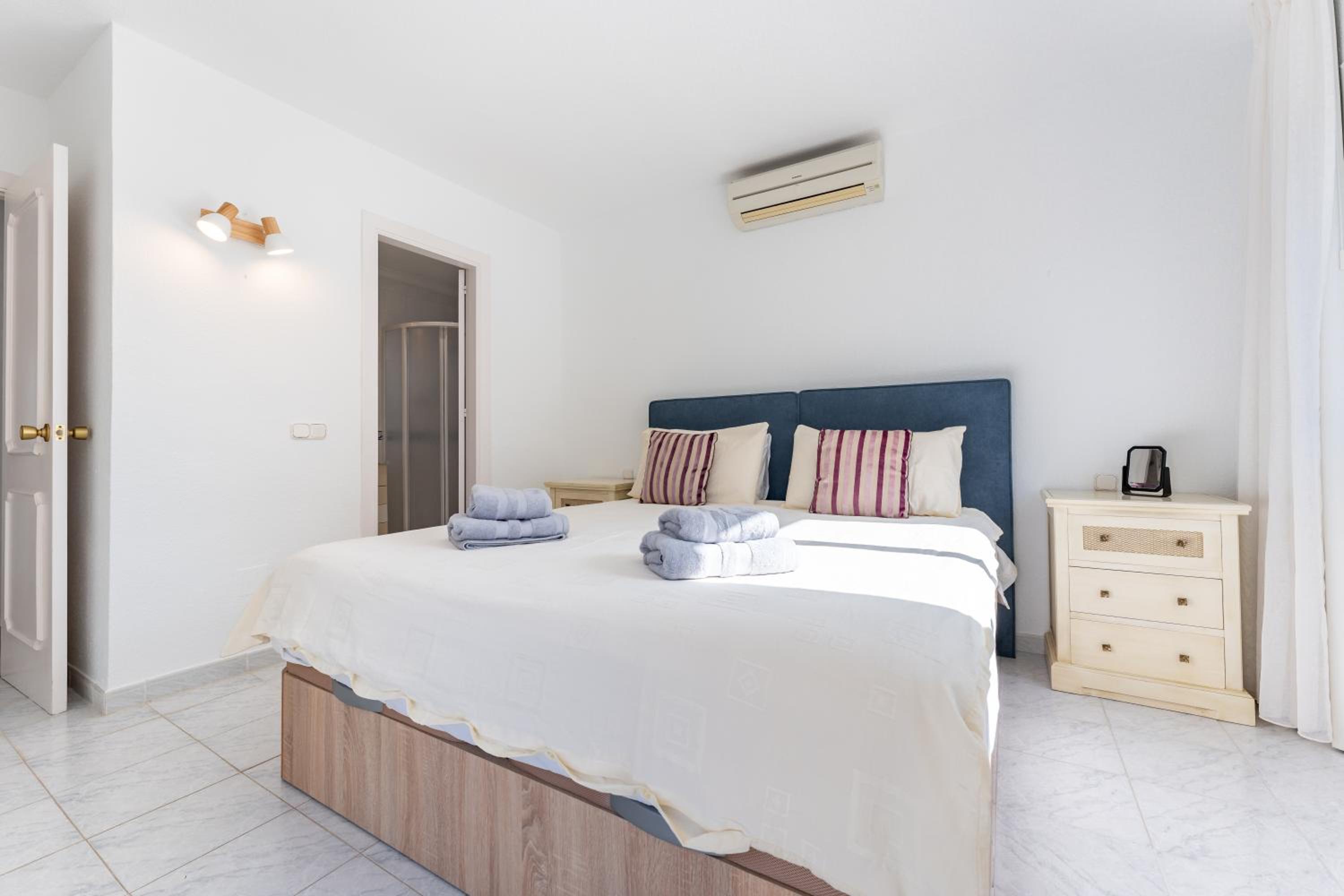 Casa con jardin privado