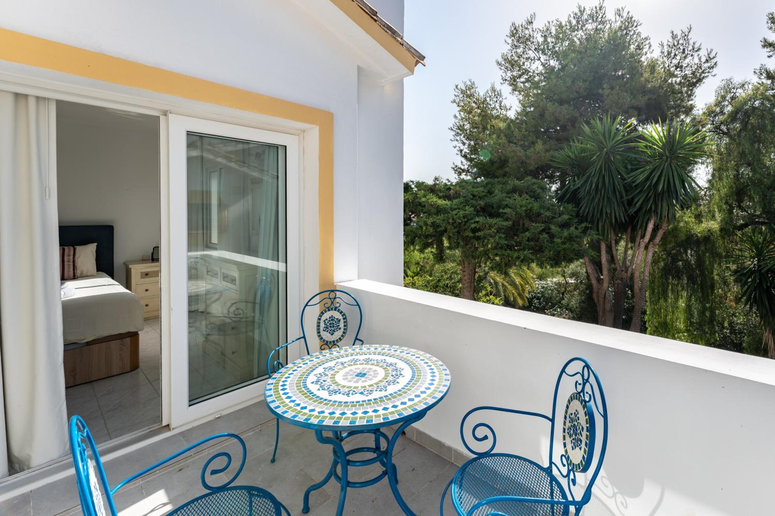 Casa con jardin privado