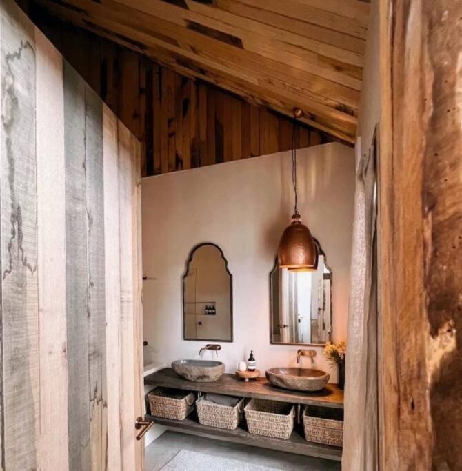 Highland Ten - Luxury Rustic Retreat - Sleeps 10