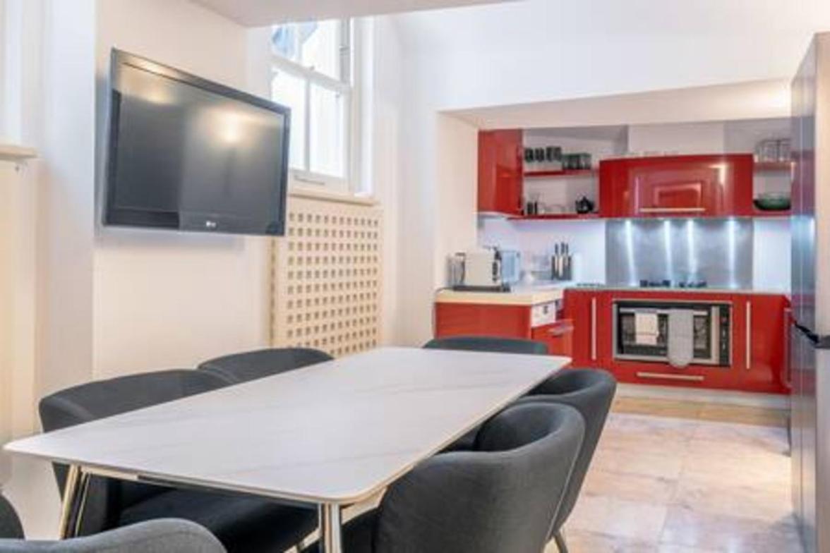 Spacious modern 2bed2.5bath in Pimlico-Victoria