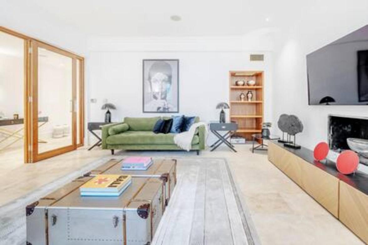 Spacious modern 2bed2.5bath in Pimlico-Victoria