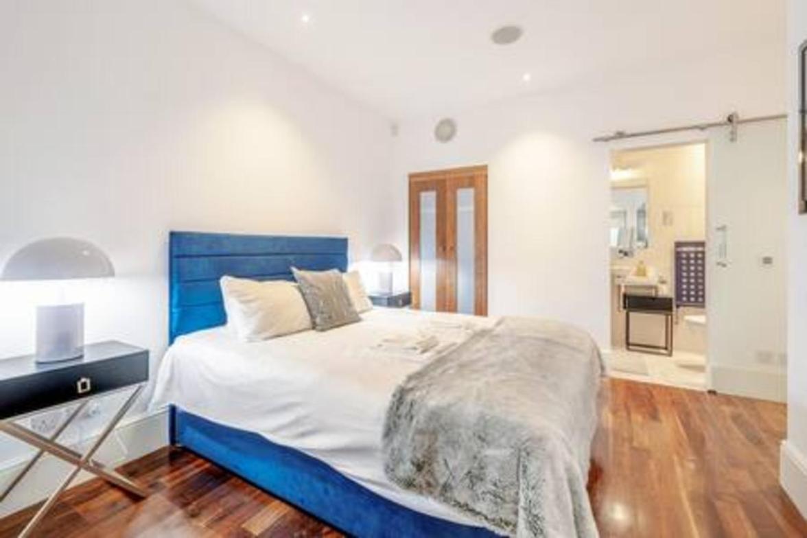 Spacious modern 2bed2.5bath in Pimlico-Victoria