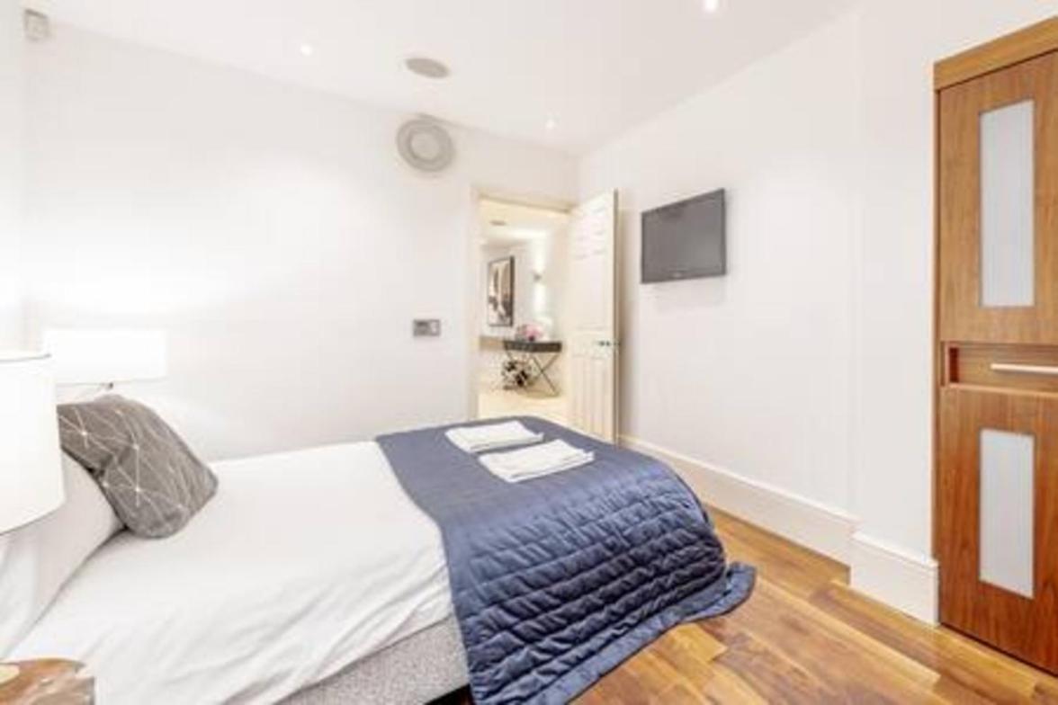Spacious modern 2bed2.5bath in Pimlico-Victoria
