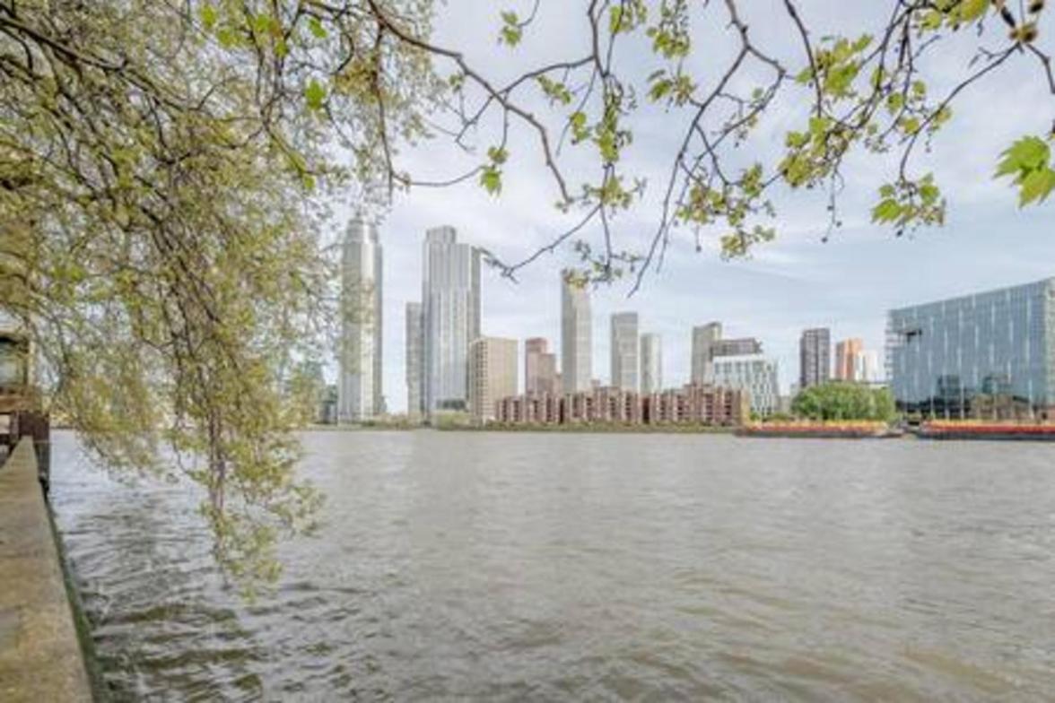 Spacious modern 2bed2.5bath in Pimlico-Victoria