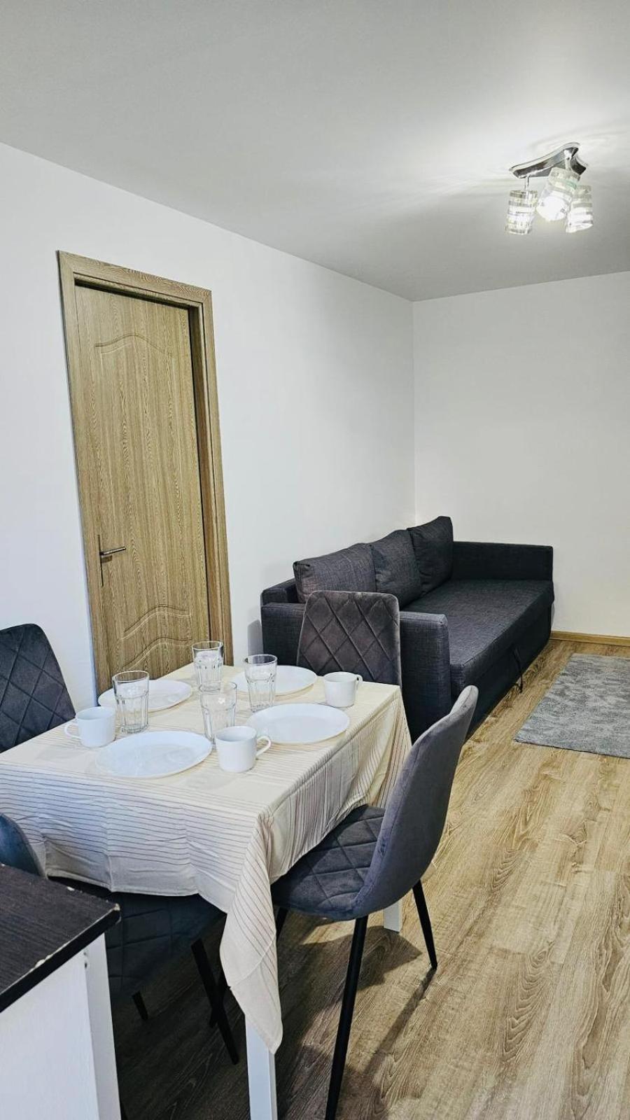 Summer Apartment en Constanţa — kitchen