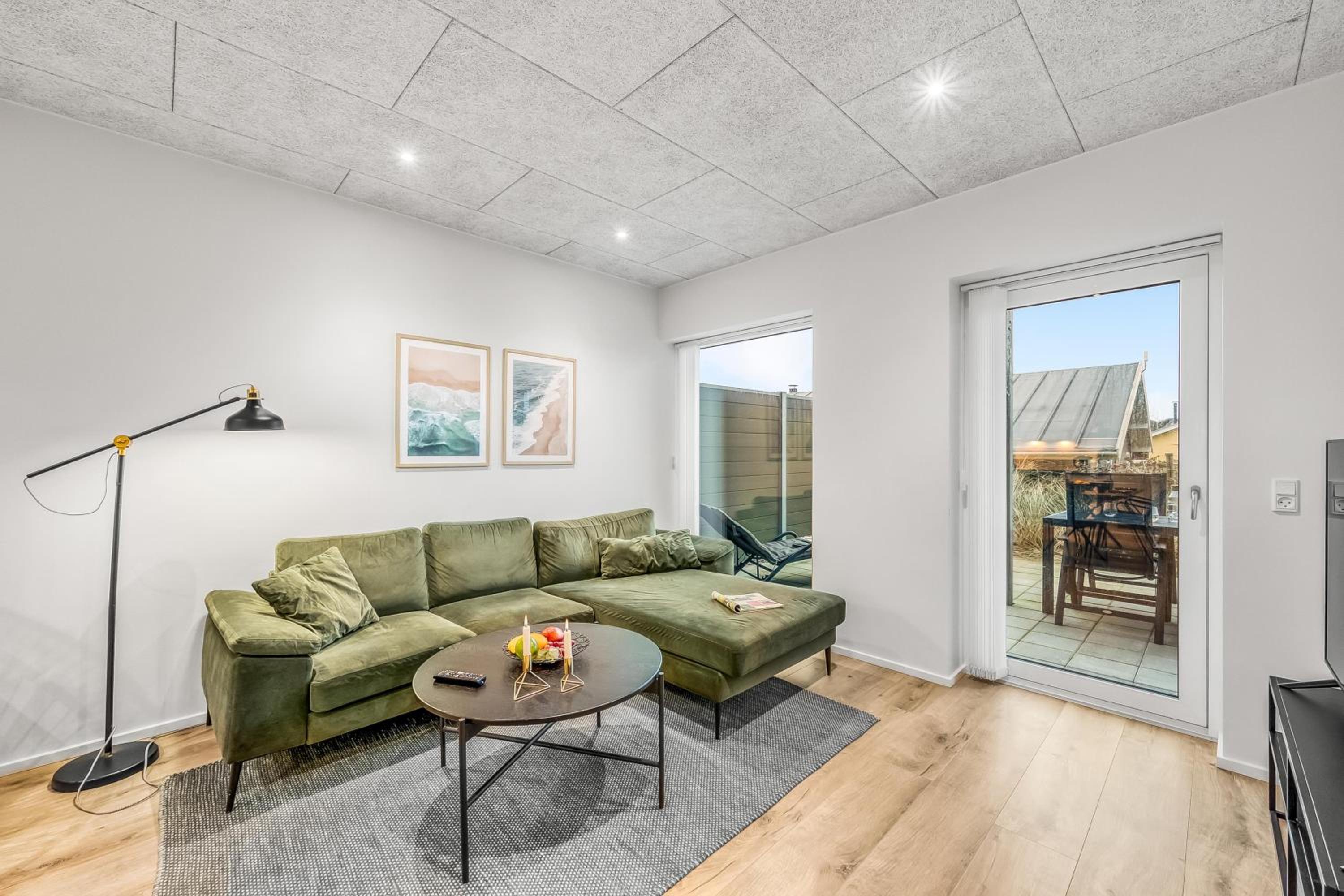 Stylish Holiday Apartment Centrally Located In Sndervig - 1000 view 2