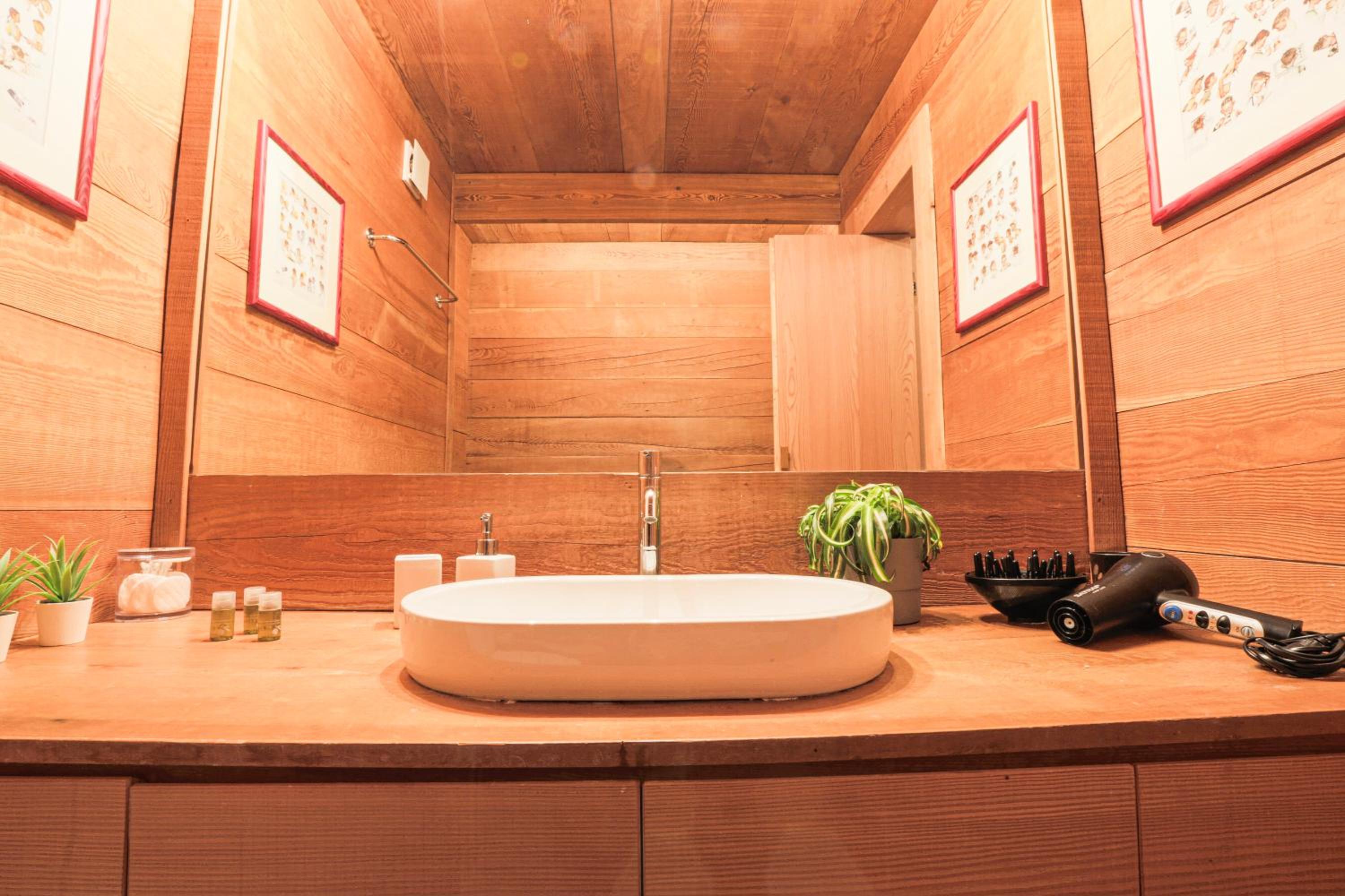 The Dream - Elegant Apartment, 5 Minutes from St Moritz