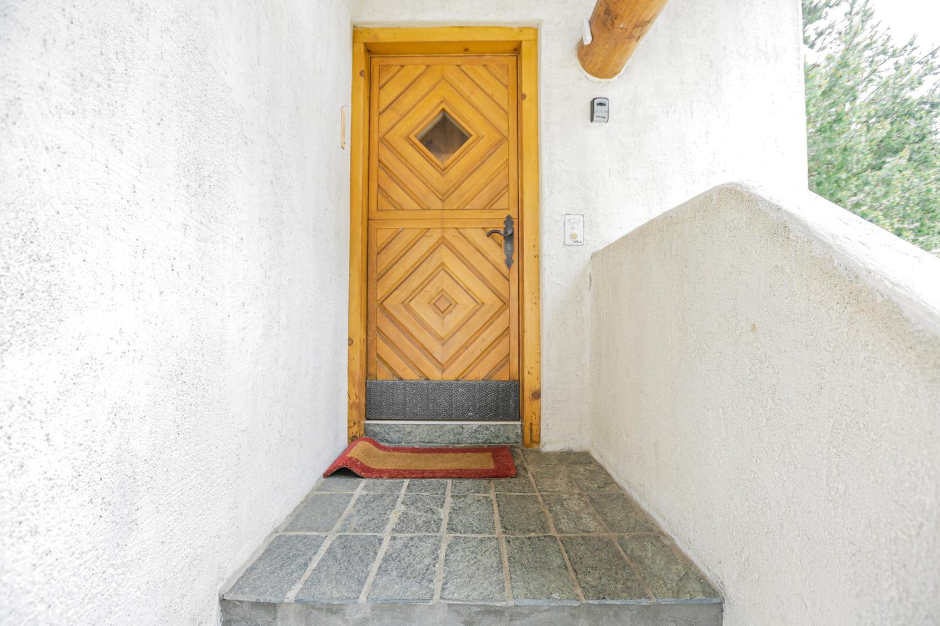 The Dream - Elegant Apartment, 5 Minutes from St Moritz