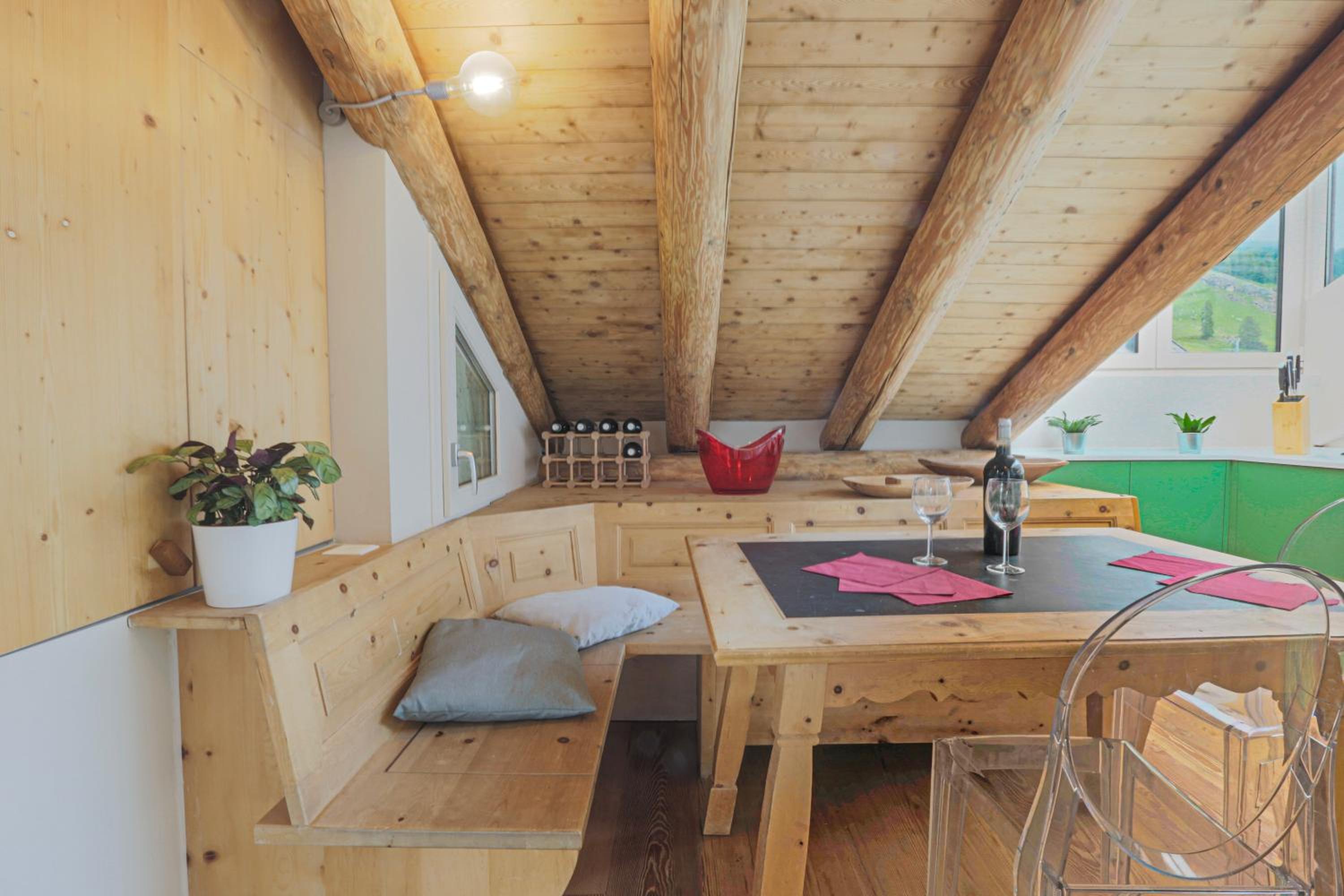 The Dream - Elegant Apartment, 5 Minutes from St Moritz