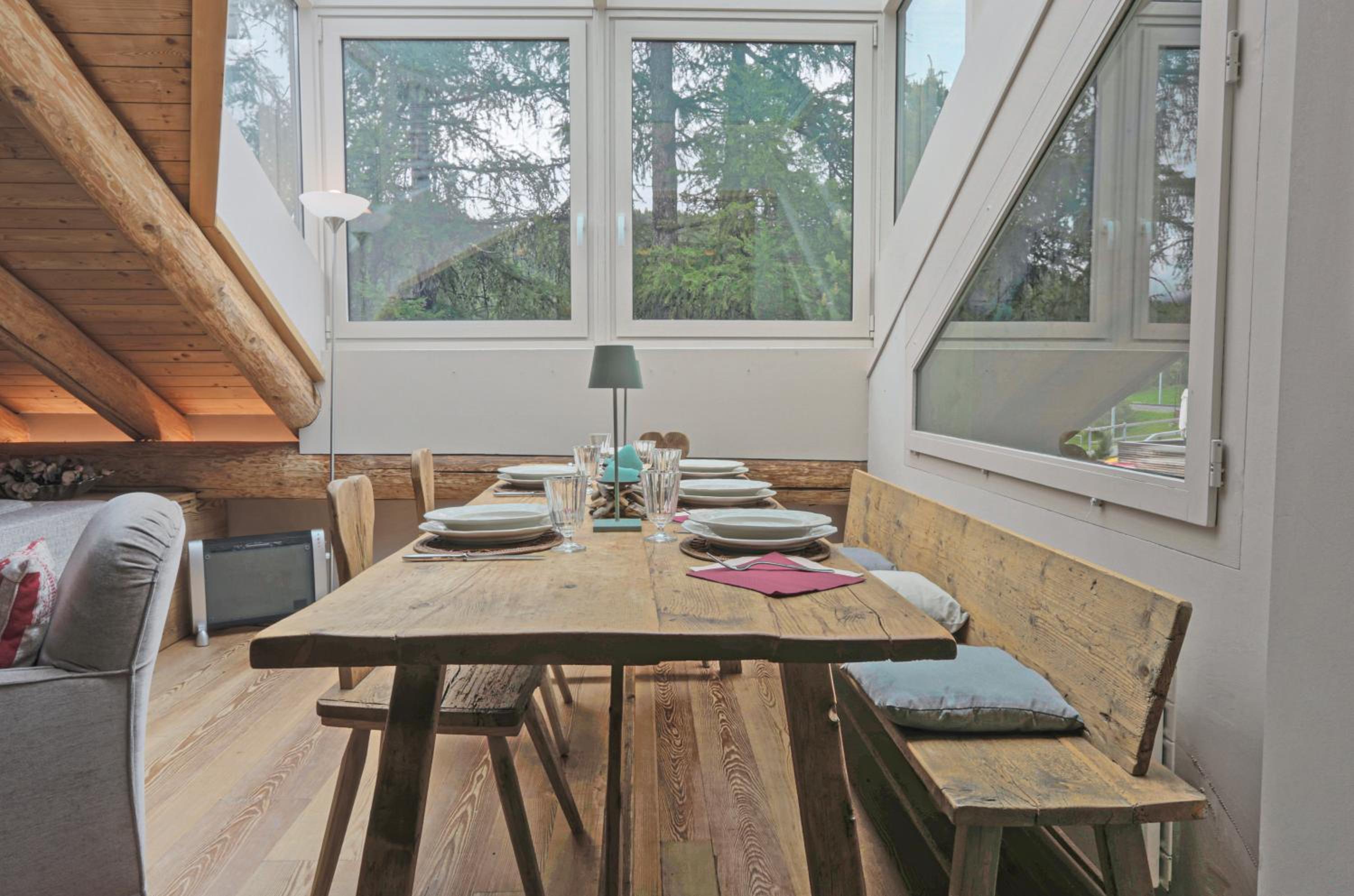 The Dream - Elegant Apartment, 5 Minutes from St Moritz