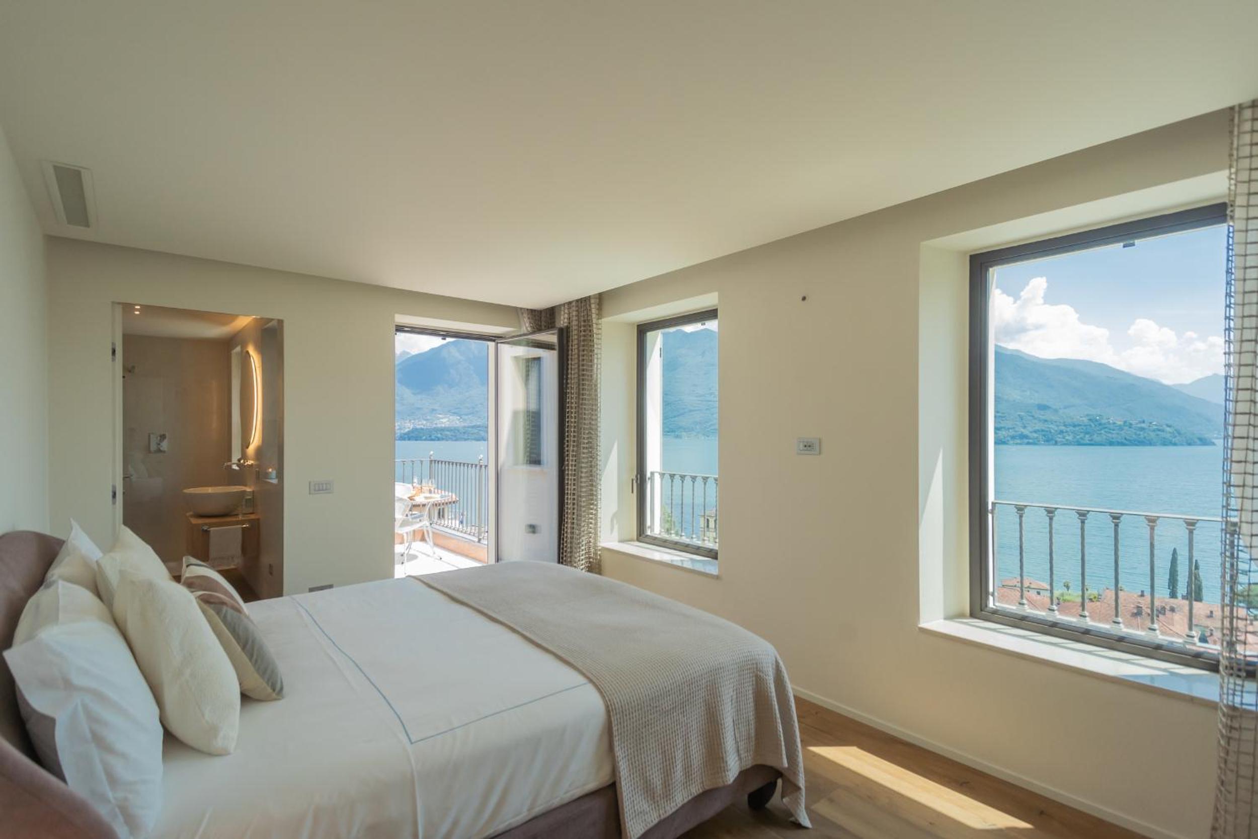 Villa Donatella - Lake Como Infinity Pool & Private Spa view 3