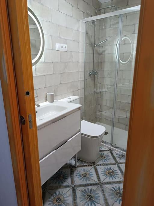 APARTAMENTOS Los PECES MALAGA