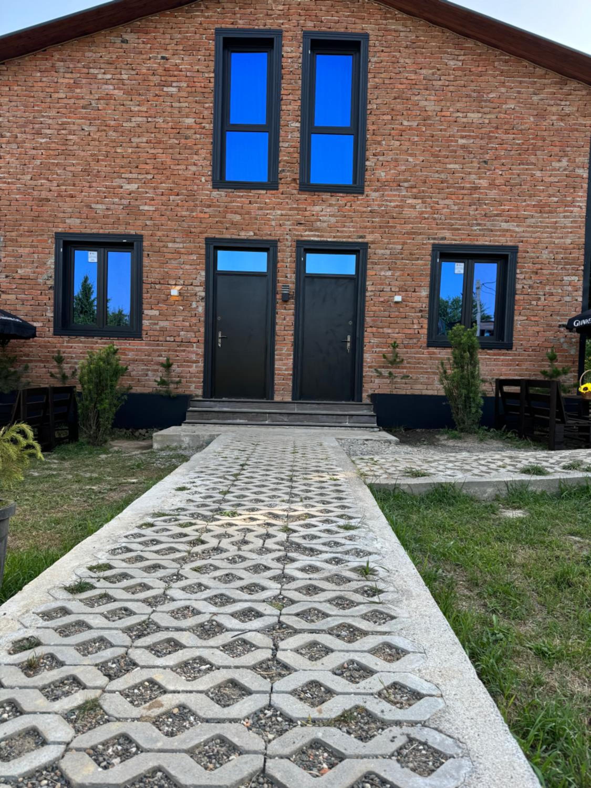 Shaori Lake Cottages