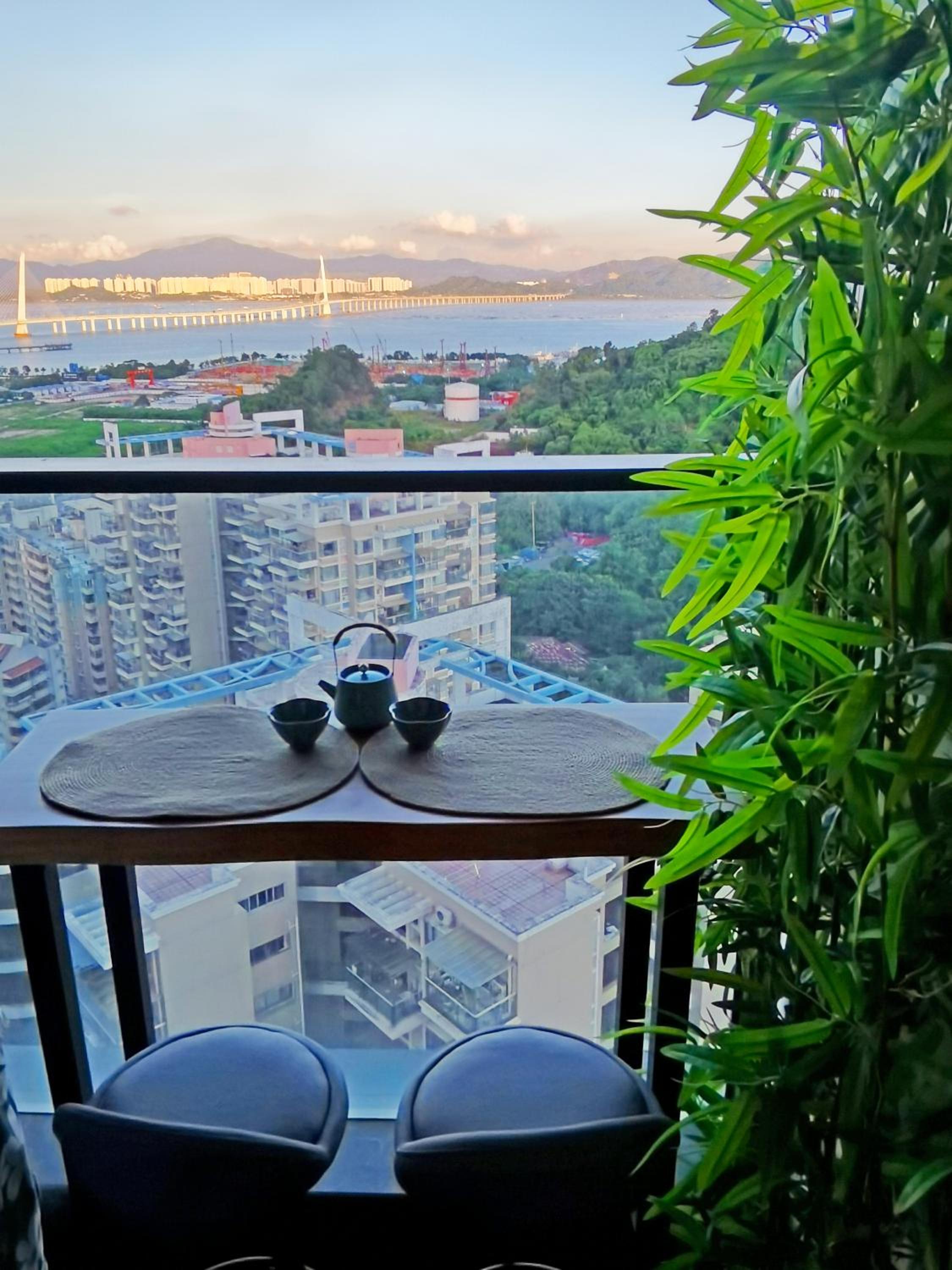 Interact China Fine Condo Shenzhen Bay
