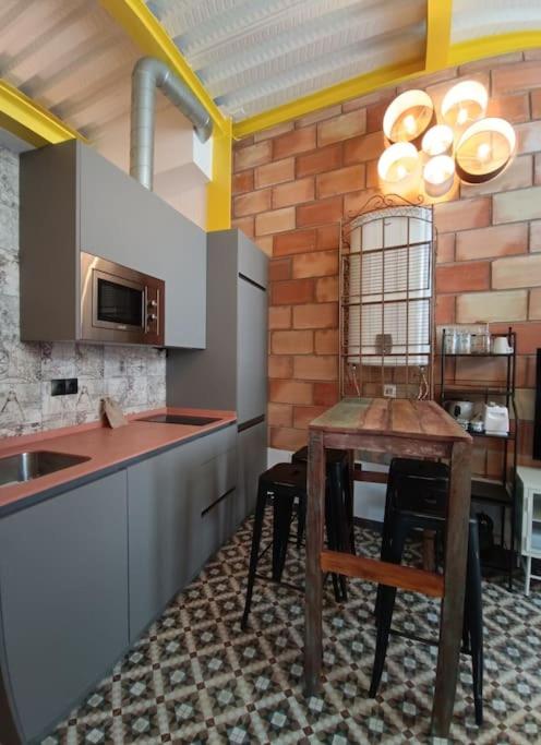 APARTAMENTOS Los PECES MALAGA