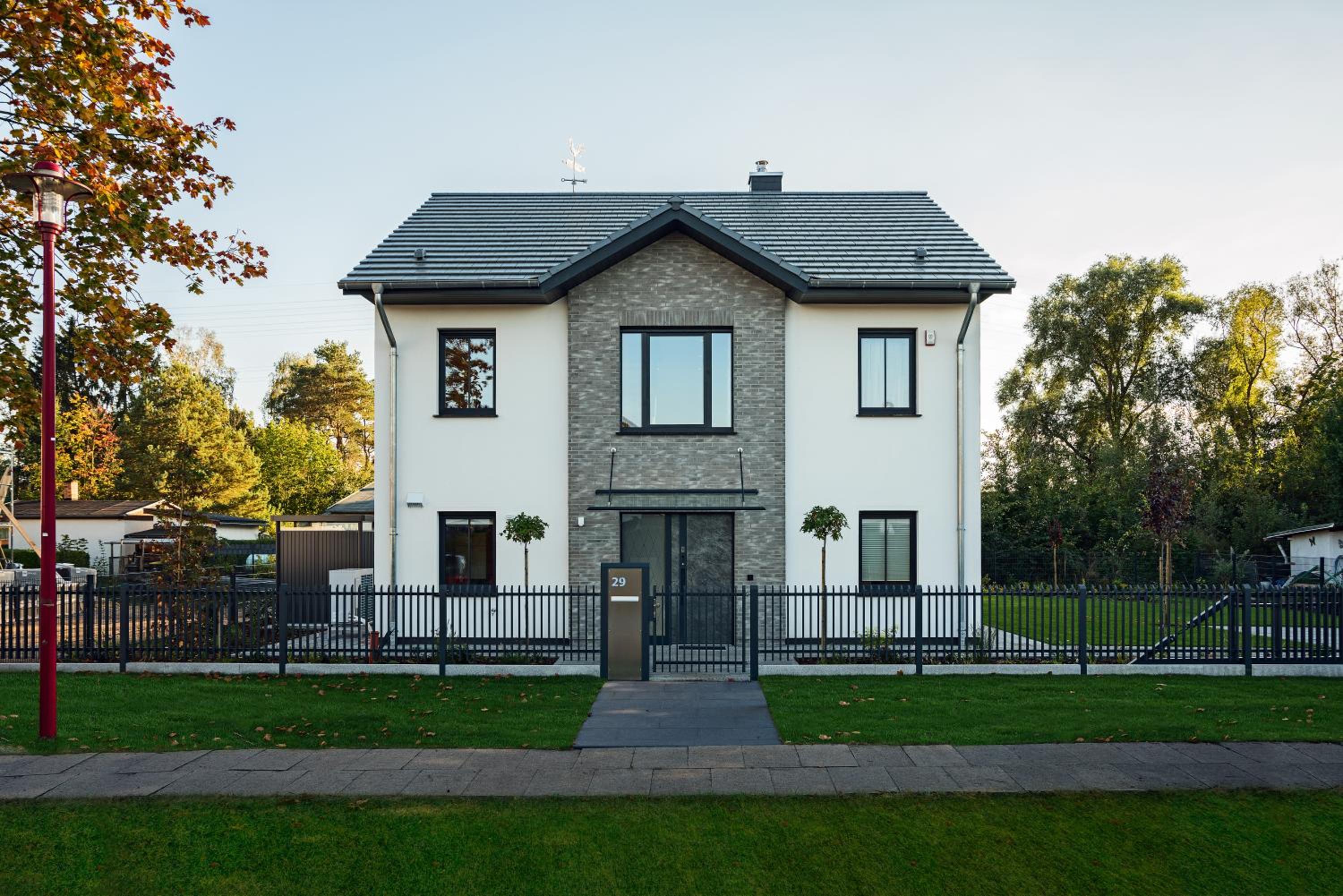 BohnApartments Luxury Villa Berlin - 210qm - Wintergarten - Kamin - 4 kostenlose Parkplätze - 6 Schlafzimmer - Neubau - Luxusausstattung