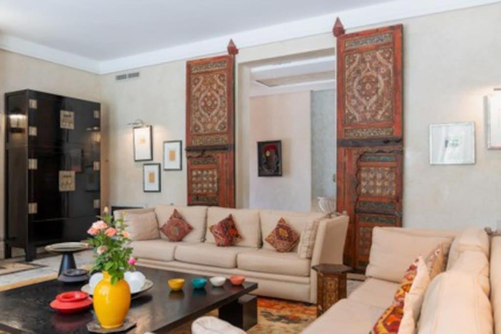 lounge